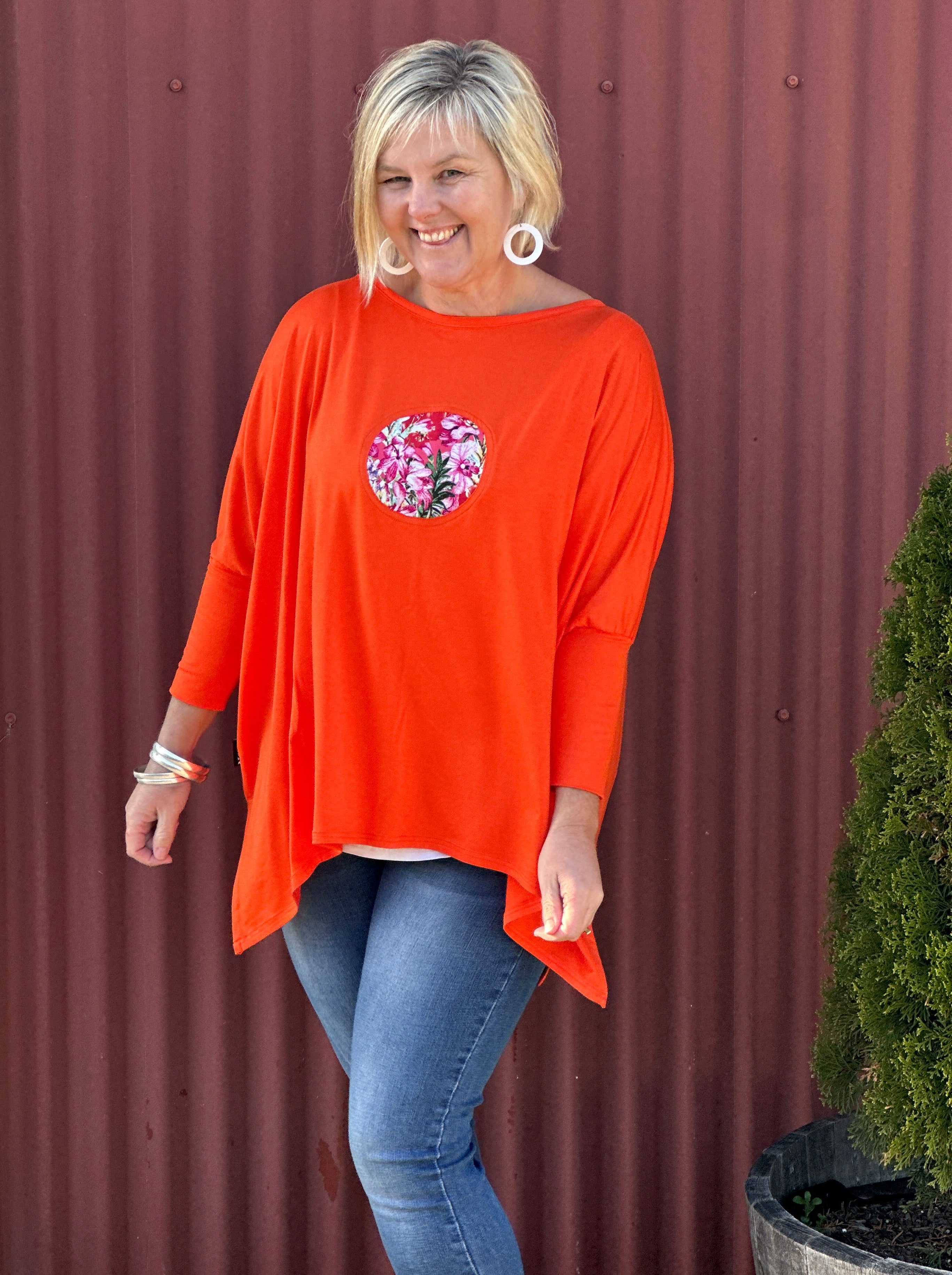 ! ! Floral Spot -Orange Tasman Tee