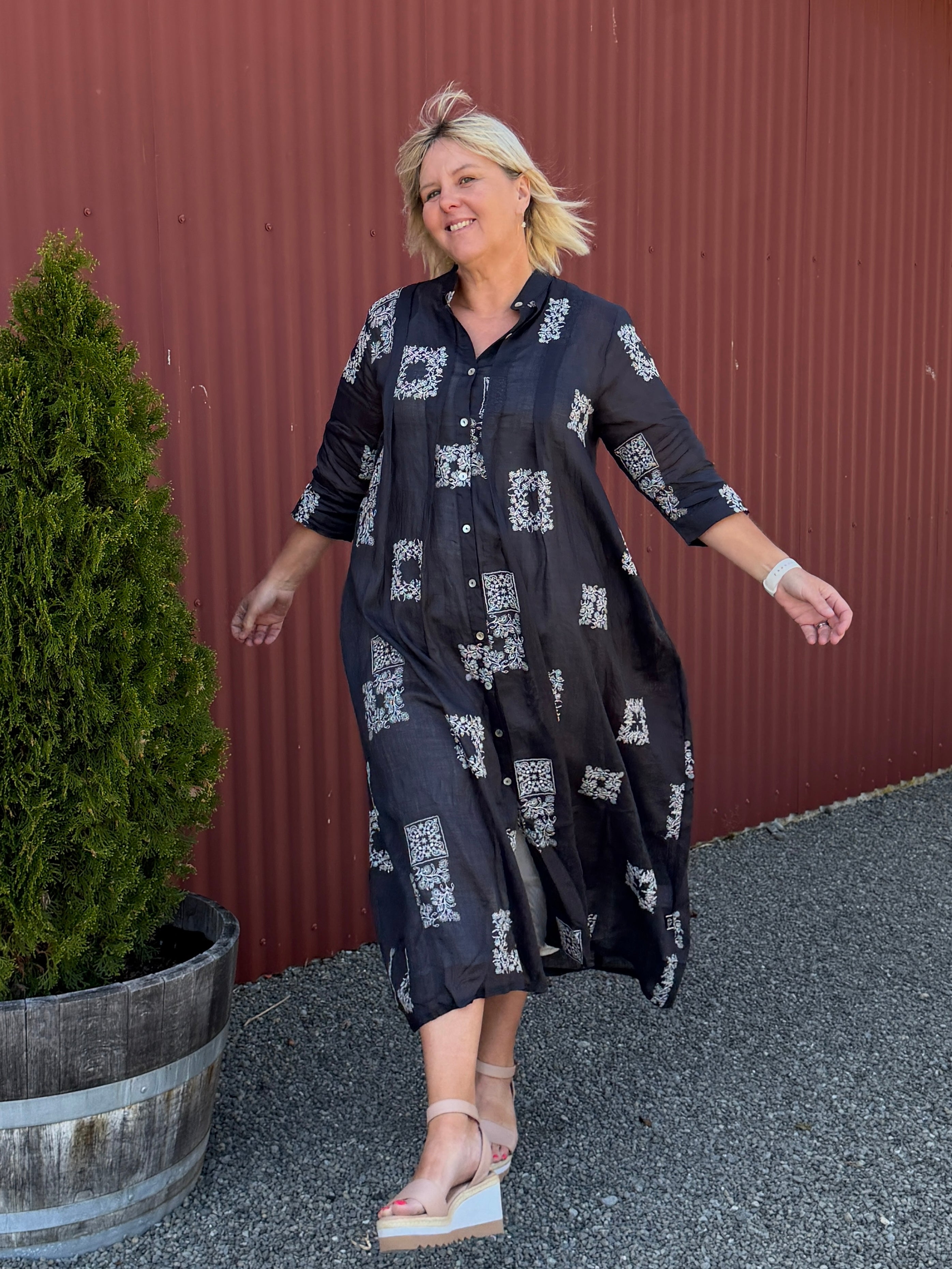 French Me in Dress - Cream/ black Embroidered