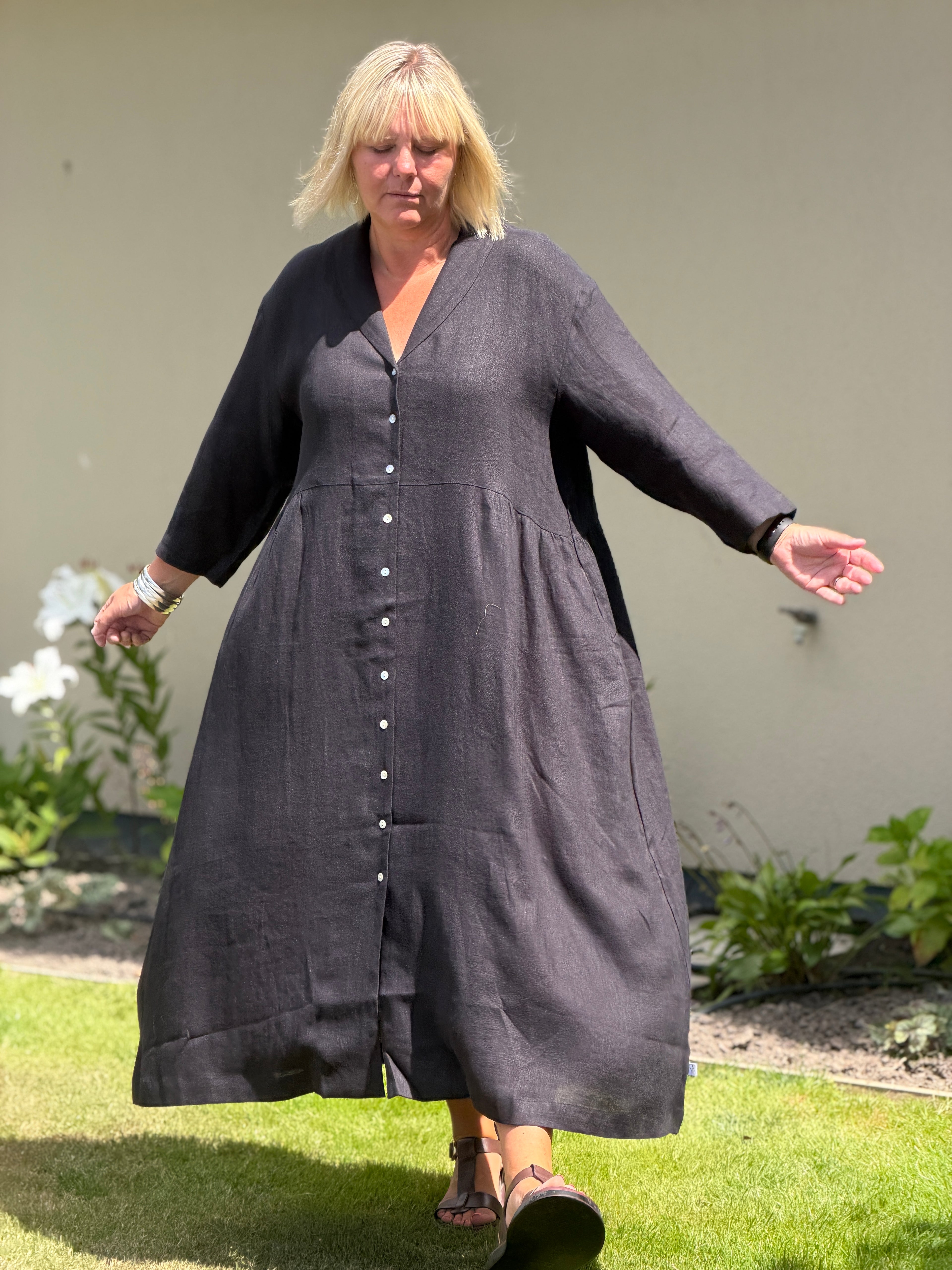 Dobson Dress/Coat -Black