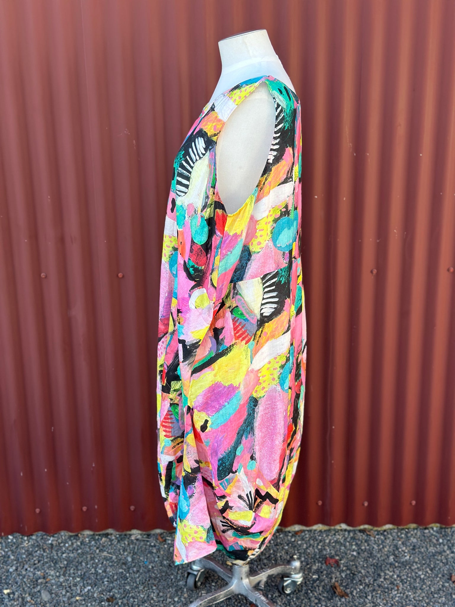 LALA - Size 2XL Graffiti Dress