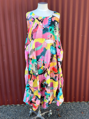 LALA - Size 2XL Graffiti Dress