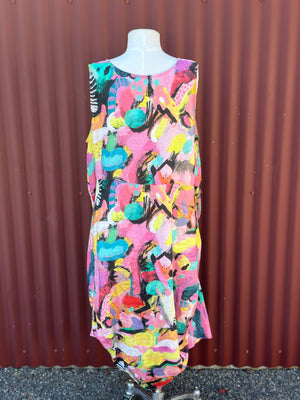 LALA - Size 2XL Graffiti Dress