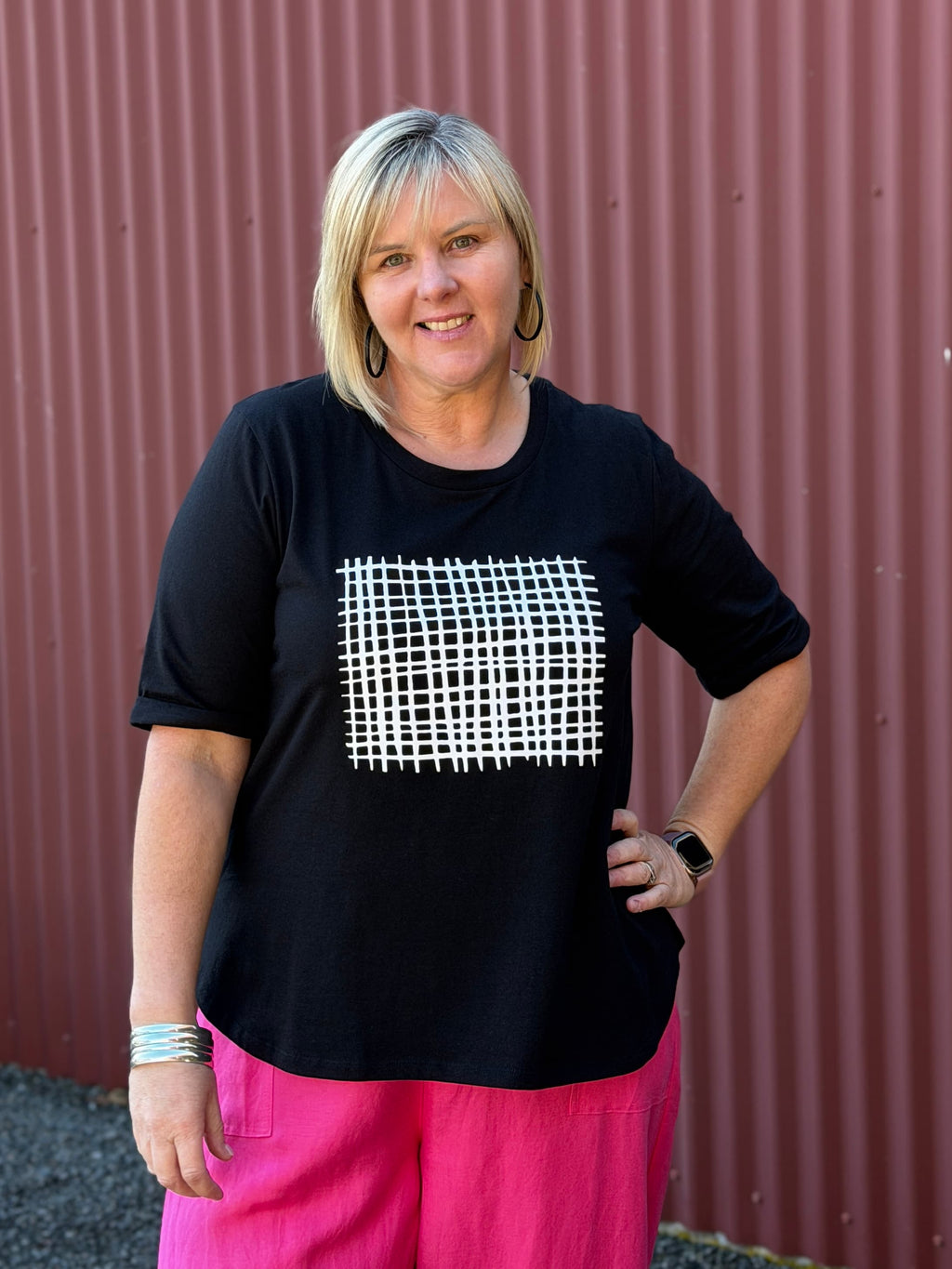 Black Gauze Tee -Curved Hem