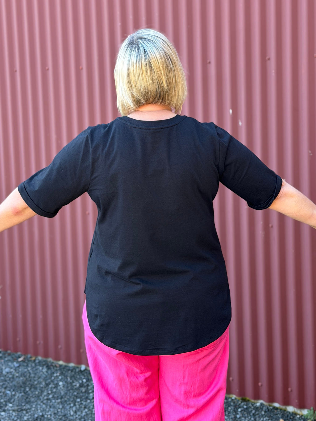 Black Gauze Tee -Curved Hem