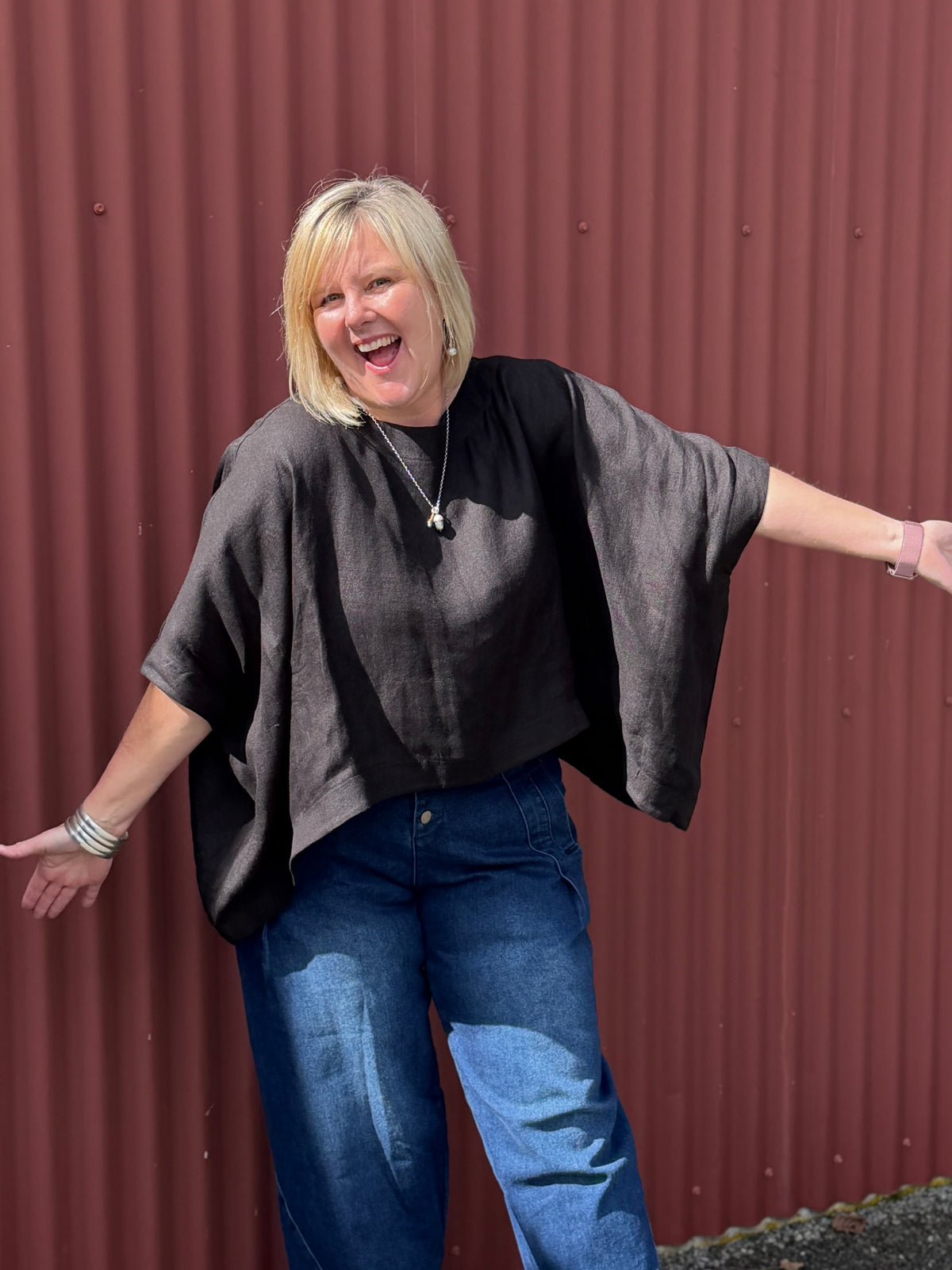 The Celeste Cape  is made from 100% linen imported from Europe, Proudly made in New Zealand. By Cashews