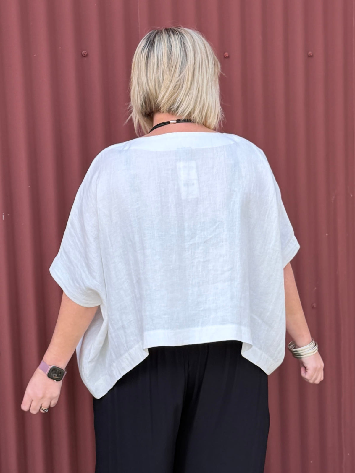 The Celeste Cape is made from 100% linen imported from Europe, the fabric has been well thought out for this classic piece.  By Cashews