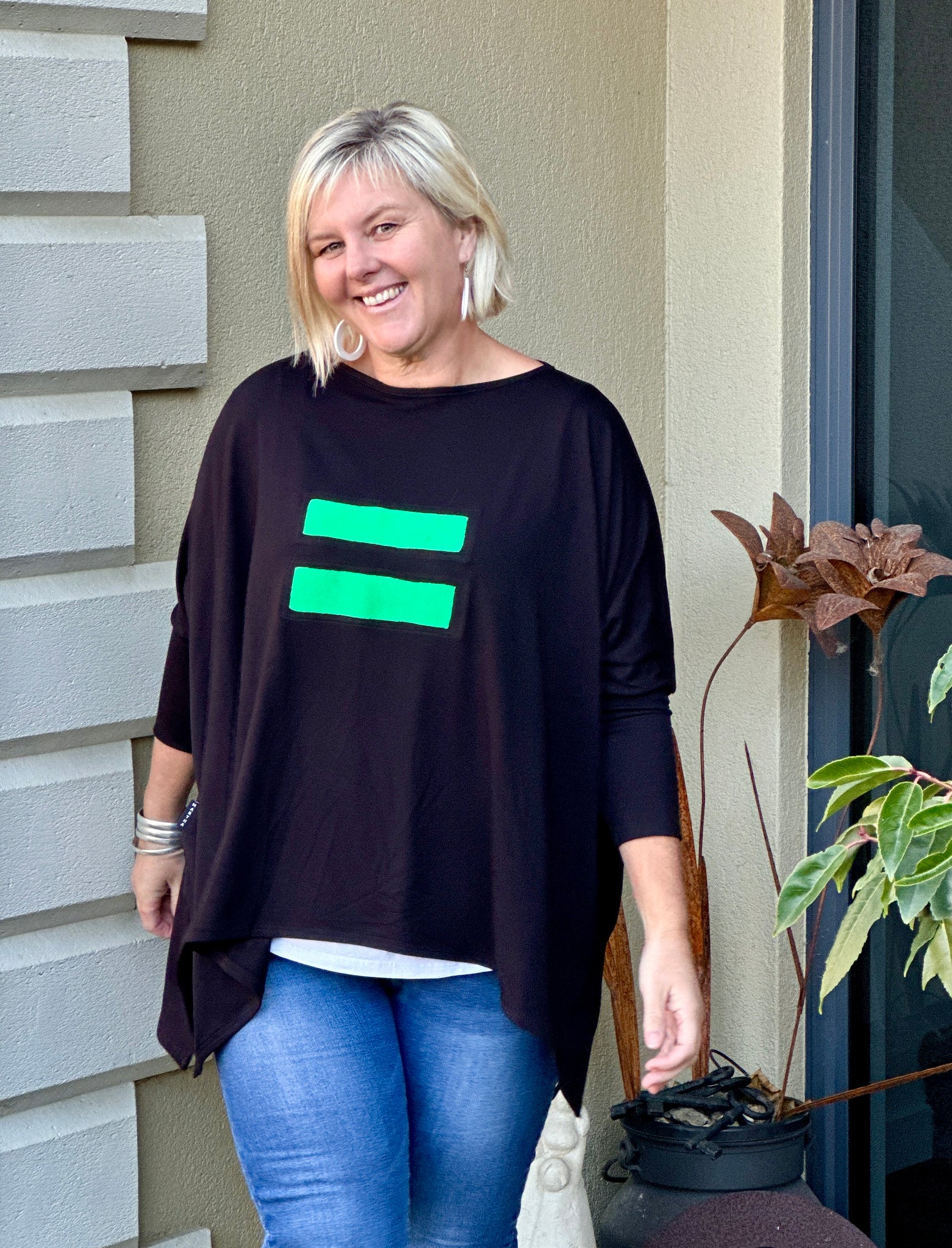 ! !     Green Block Black Tasman Tee