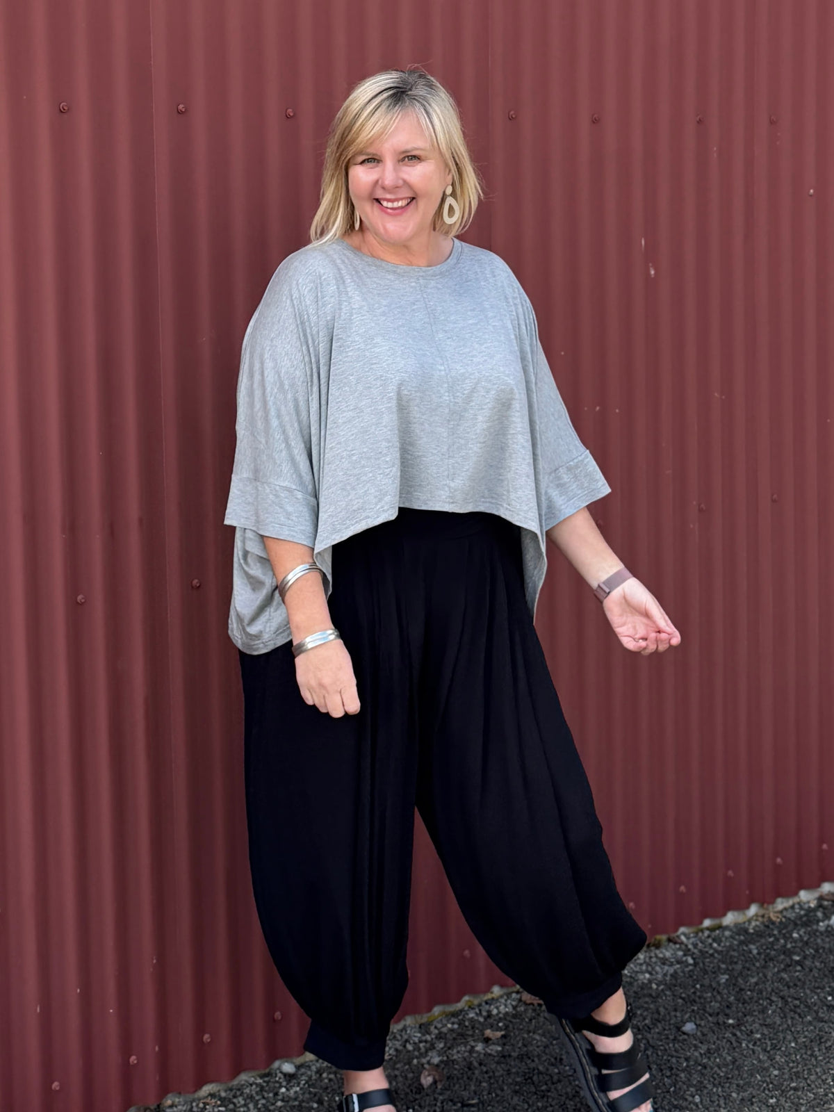 The Everyday Tee is in a viscose knit fabric with a wonderful soft hand feel. This garment has a great drape and flows nicely. Proudly made in New Zealand. By Cashews 