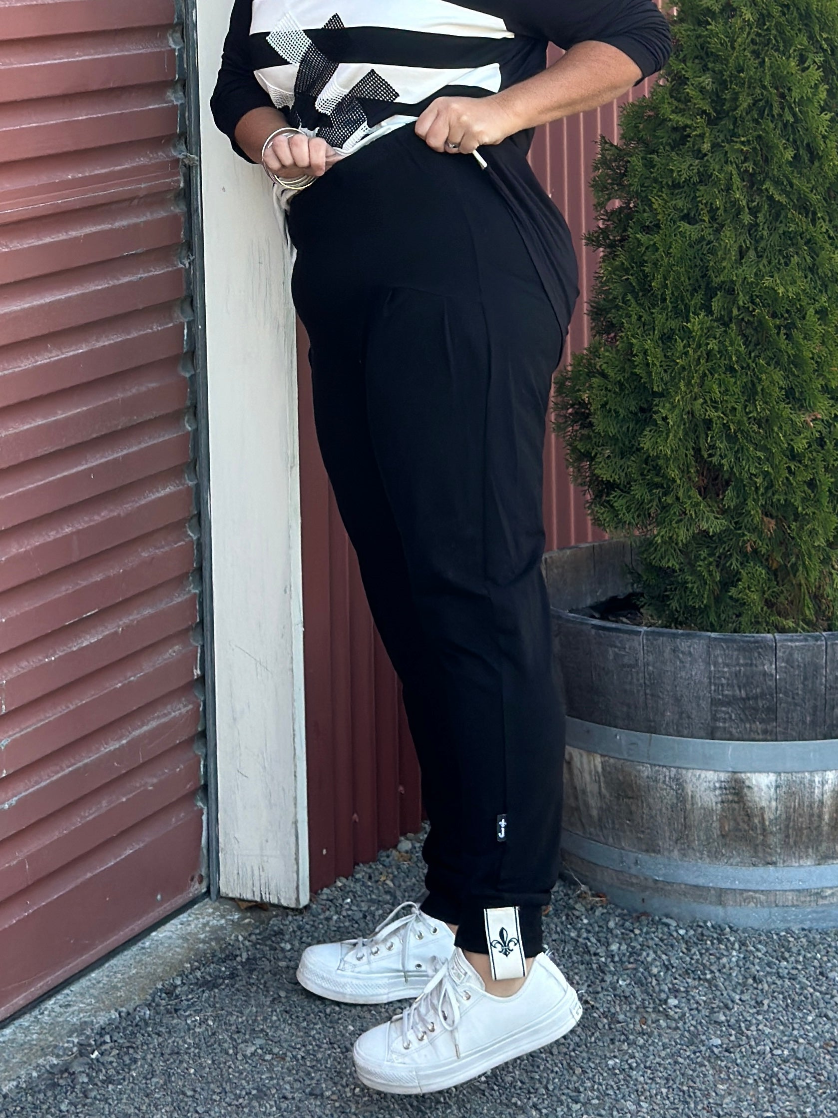 Unlimited Pants -Black