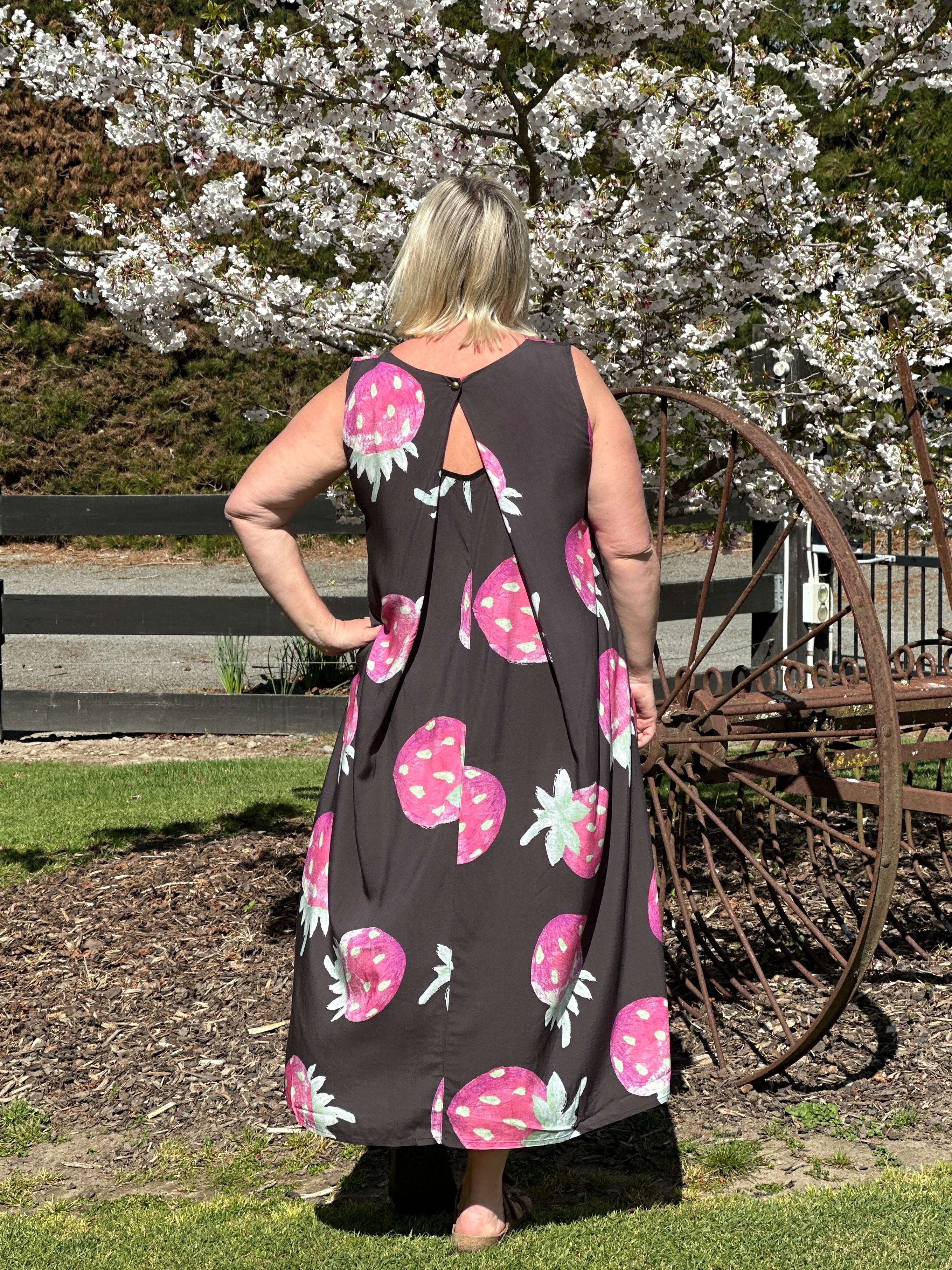Tasmin Dress -Strawberry Fields
