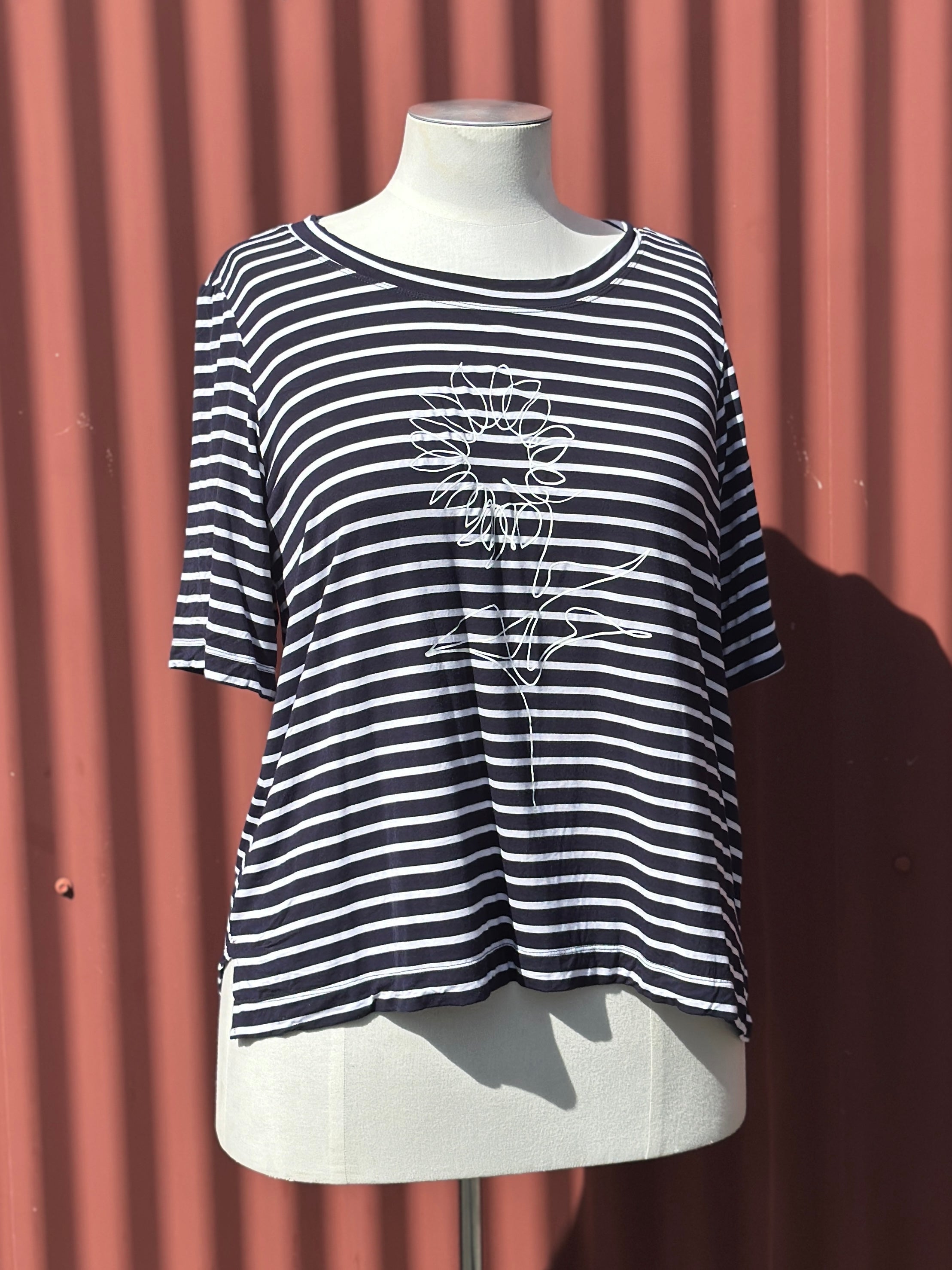 Obi Sunflower Tee - Size 18