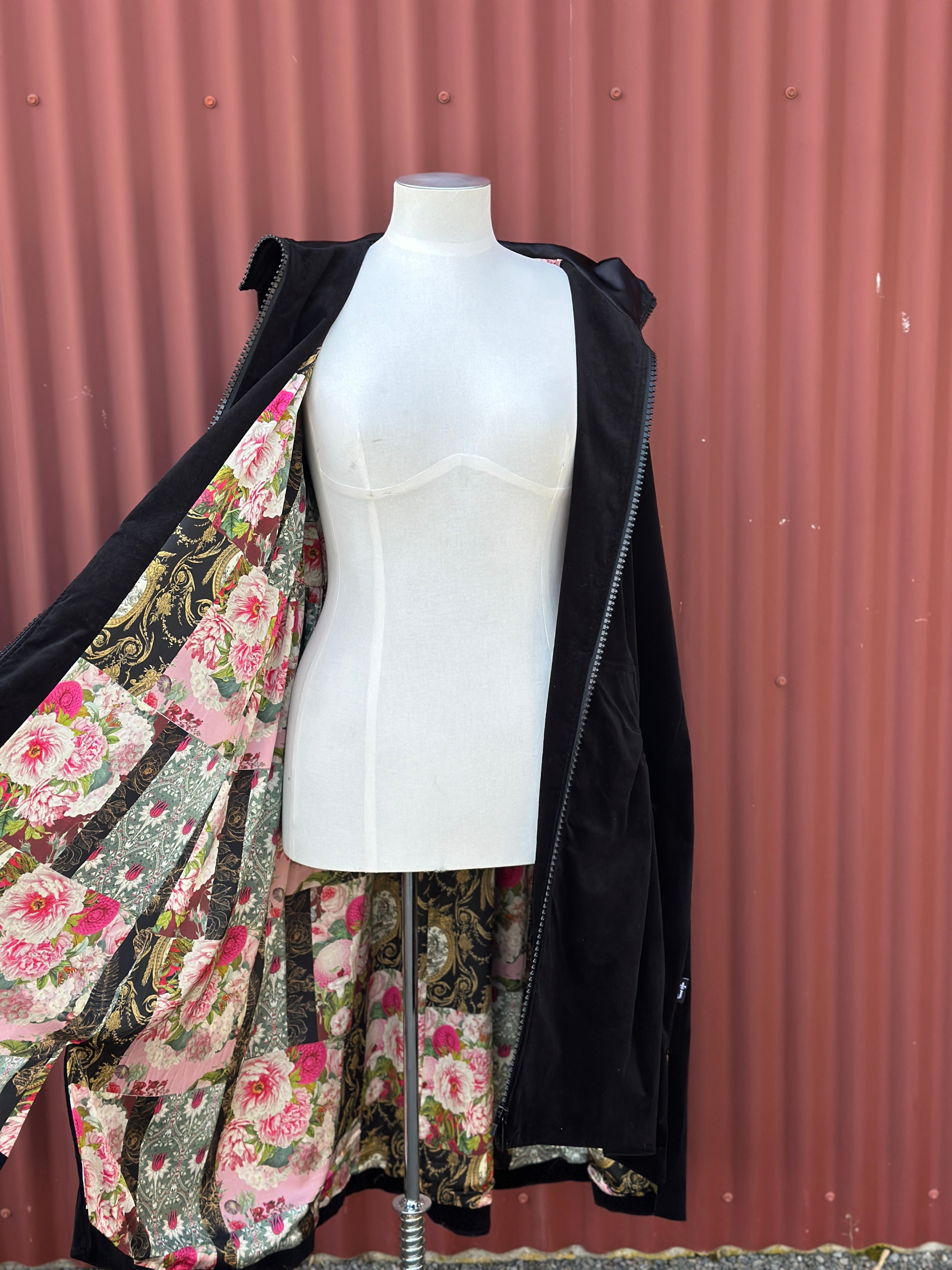 Jellicoe Trenchie Coat - Size 3XL