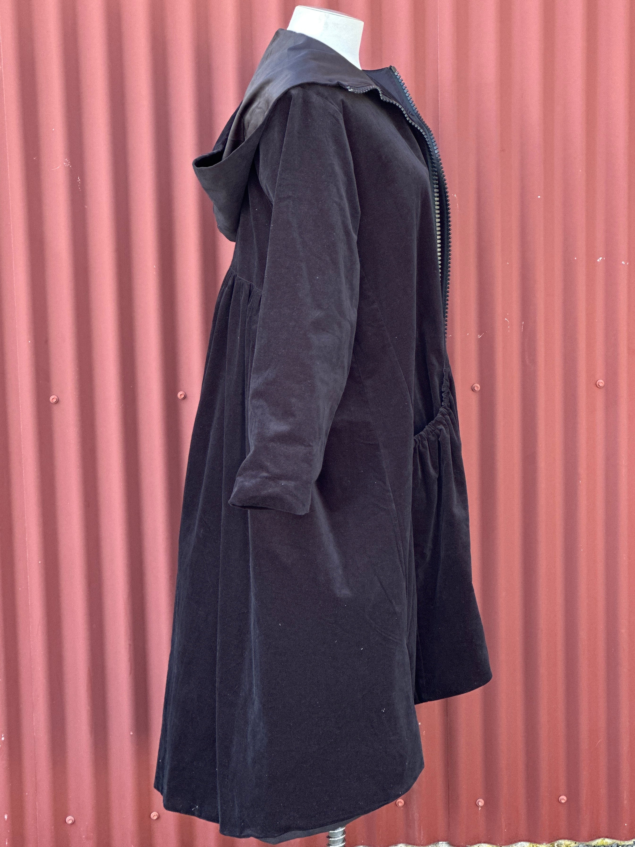 Jellicoe Trenchie Coat - Size 3XL