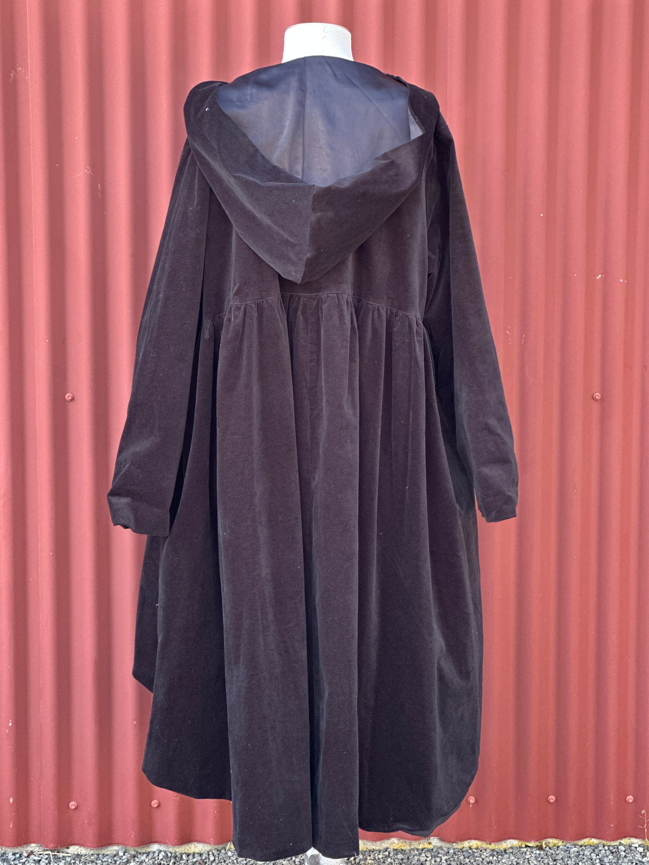 Jellicoe Trenchie Coat - Size 3XL