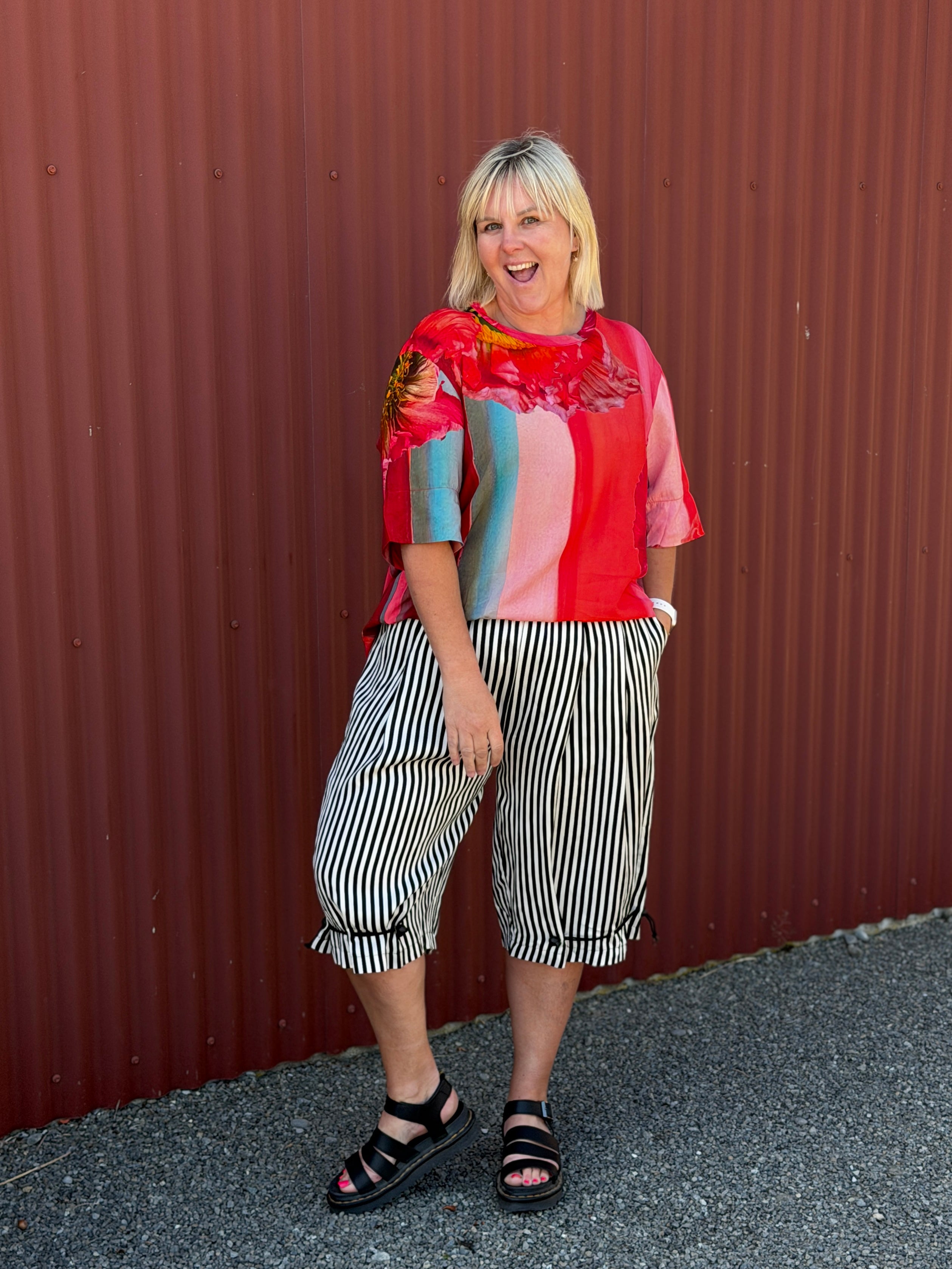 Zepher Top - Vibrant Poppies