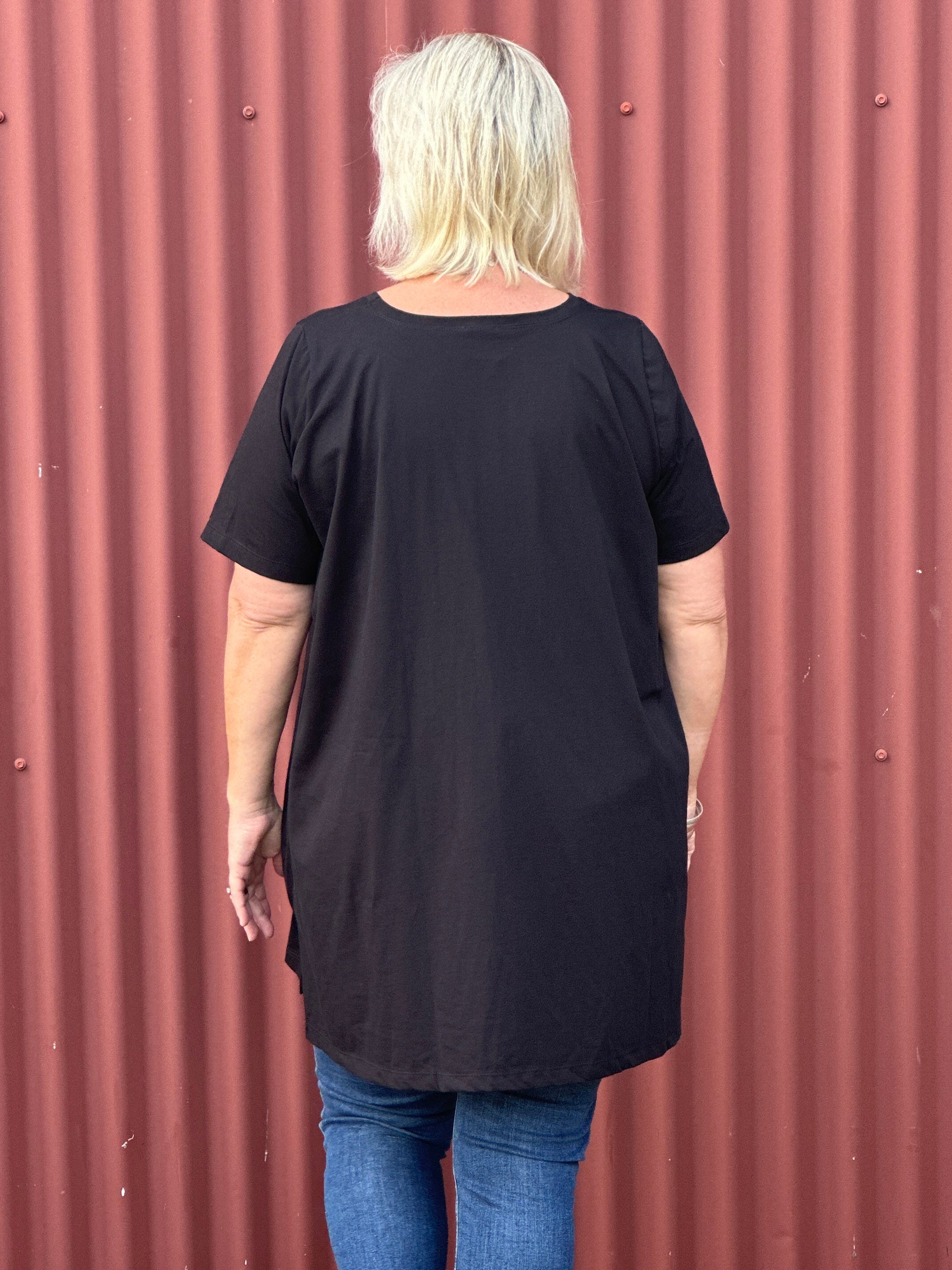 Master Tee - Gradient Flowers
