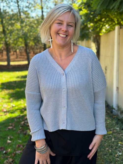 ! !  Merino Rib Vee Cardi - Silver