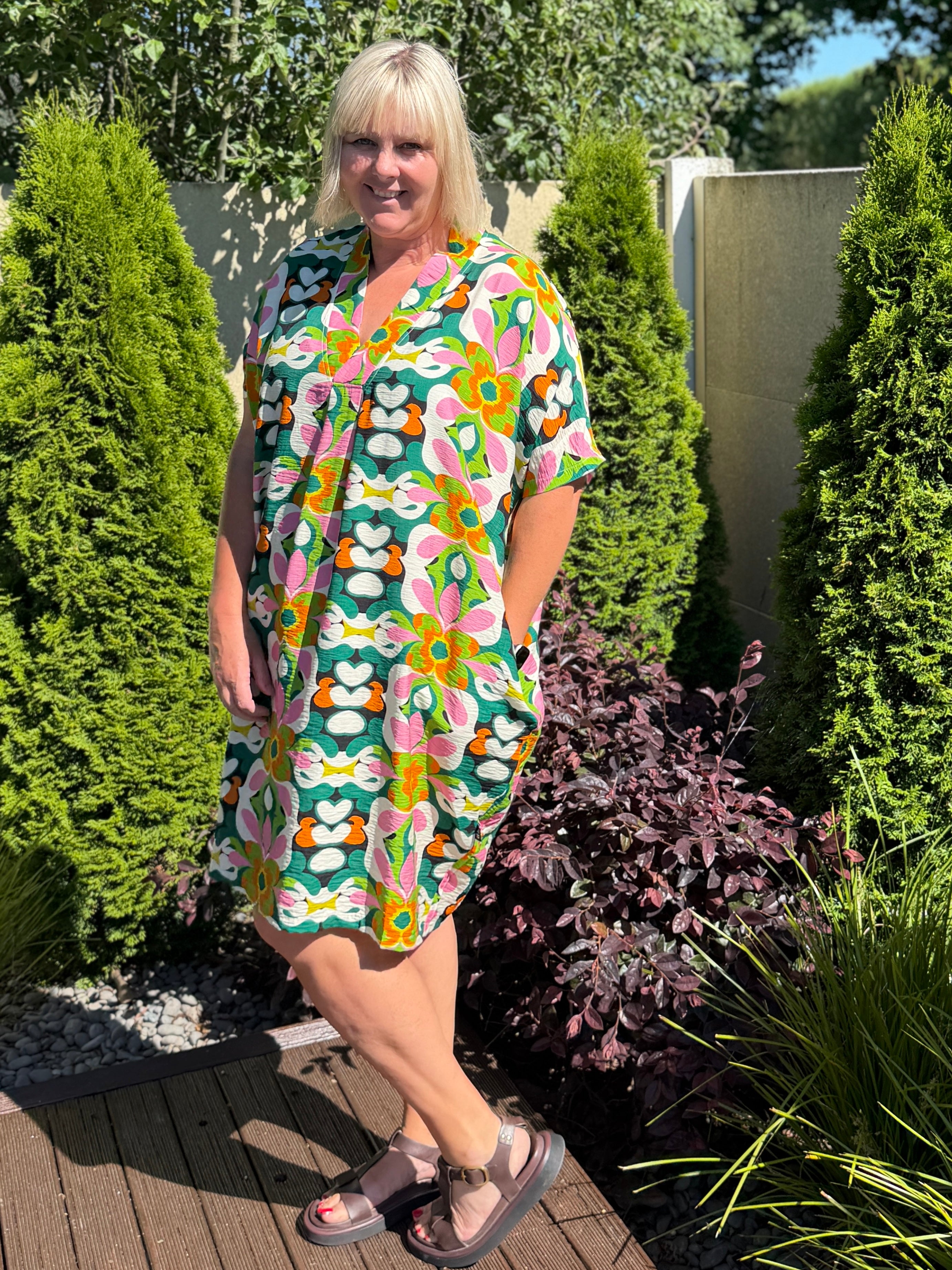 Kotua Dress -Green Retro