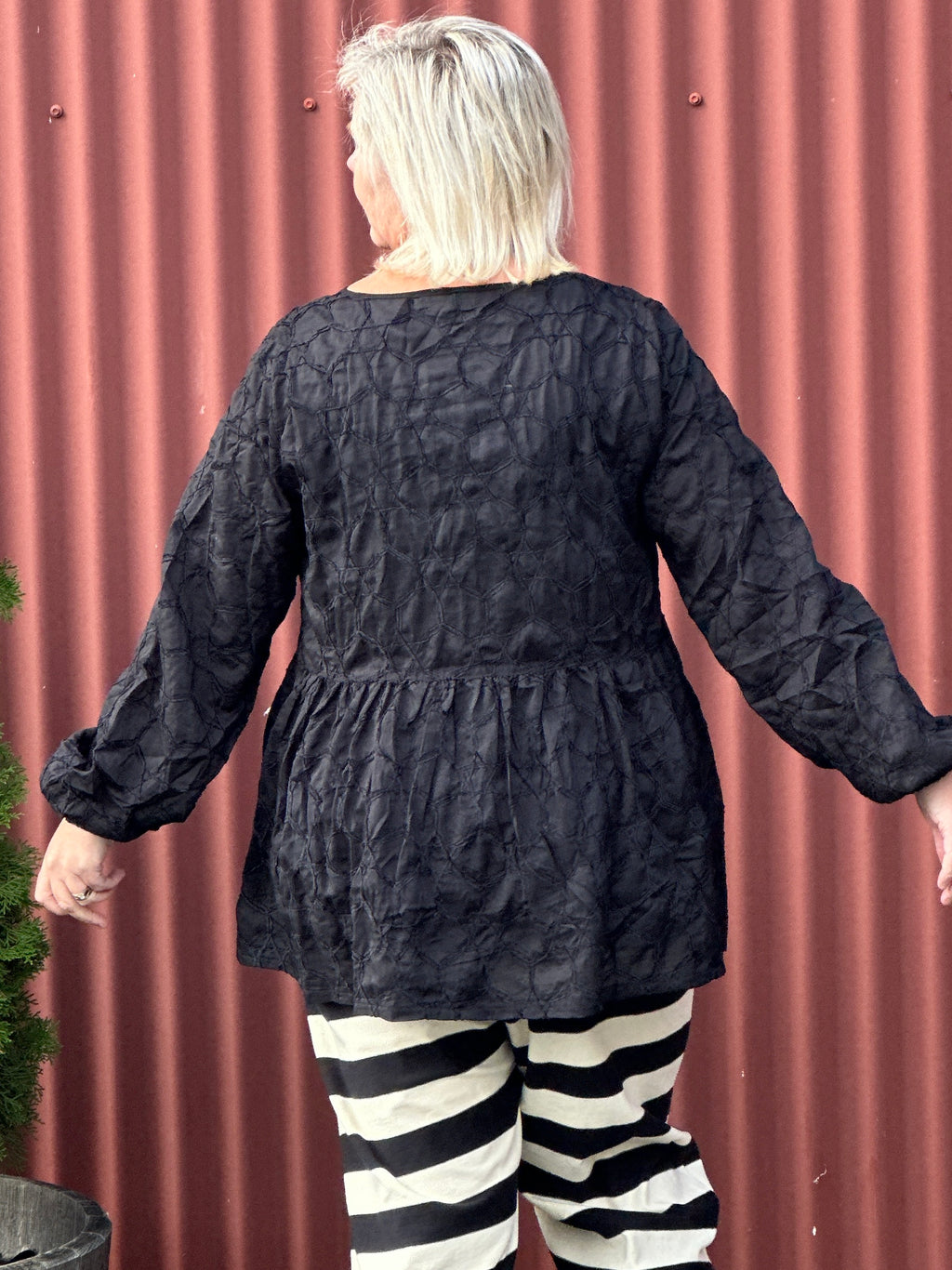 Step Top -Velvet Circles