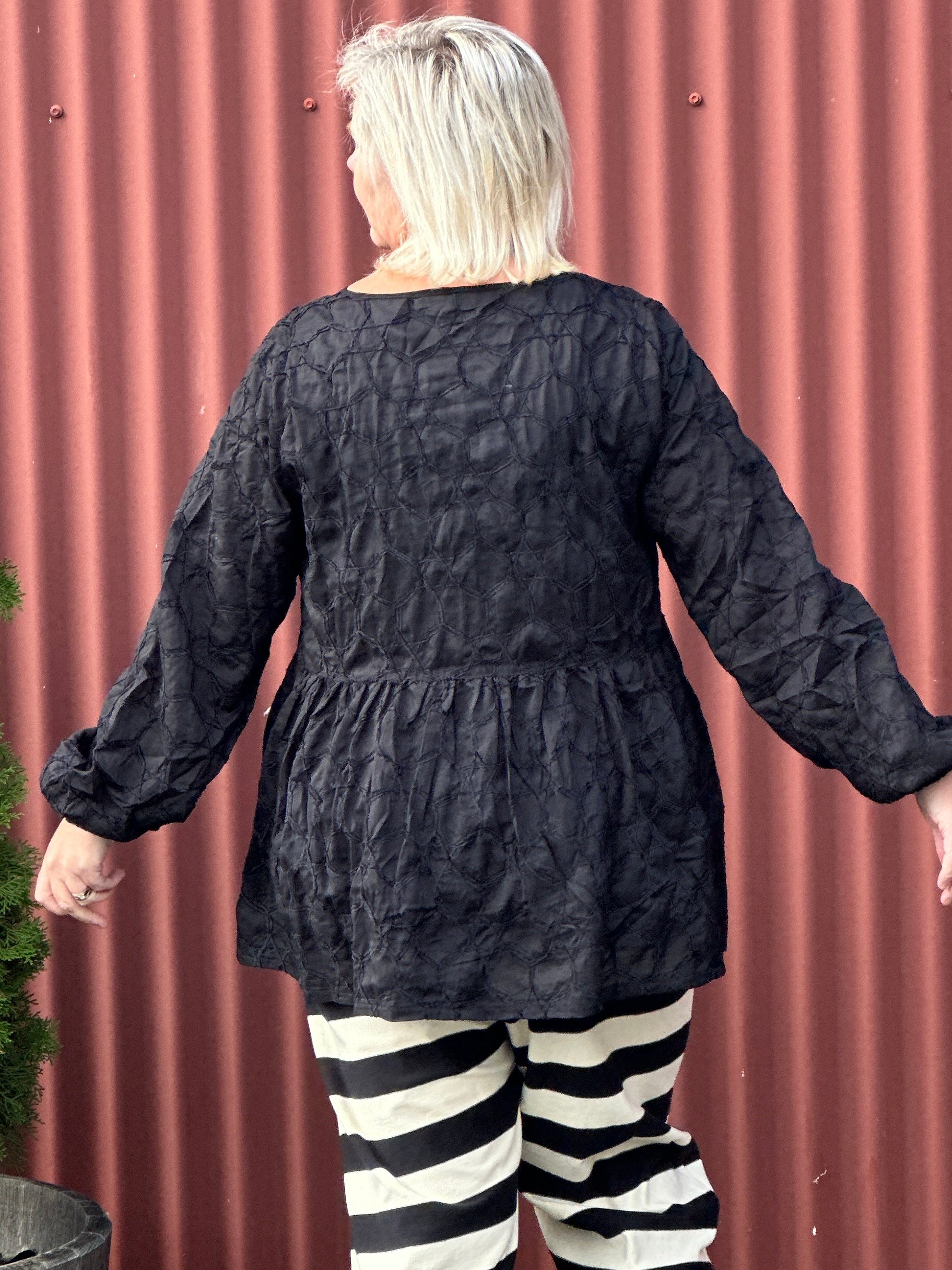 Step Top -Velvet Circles