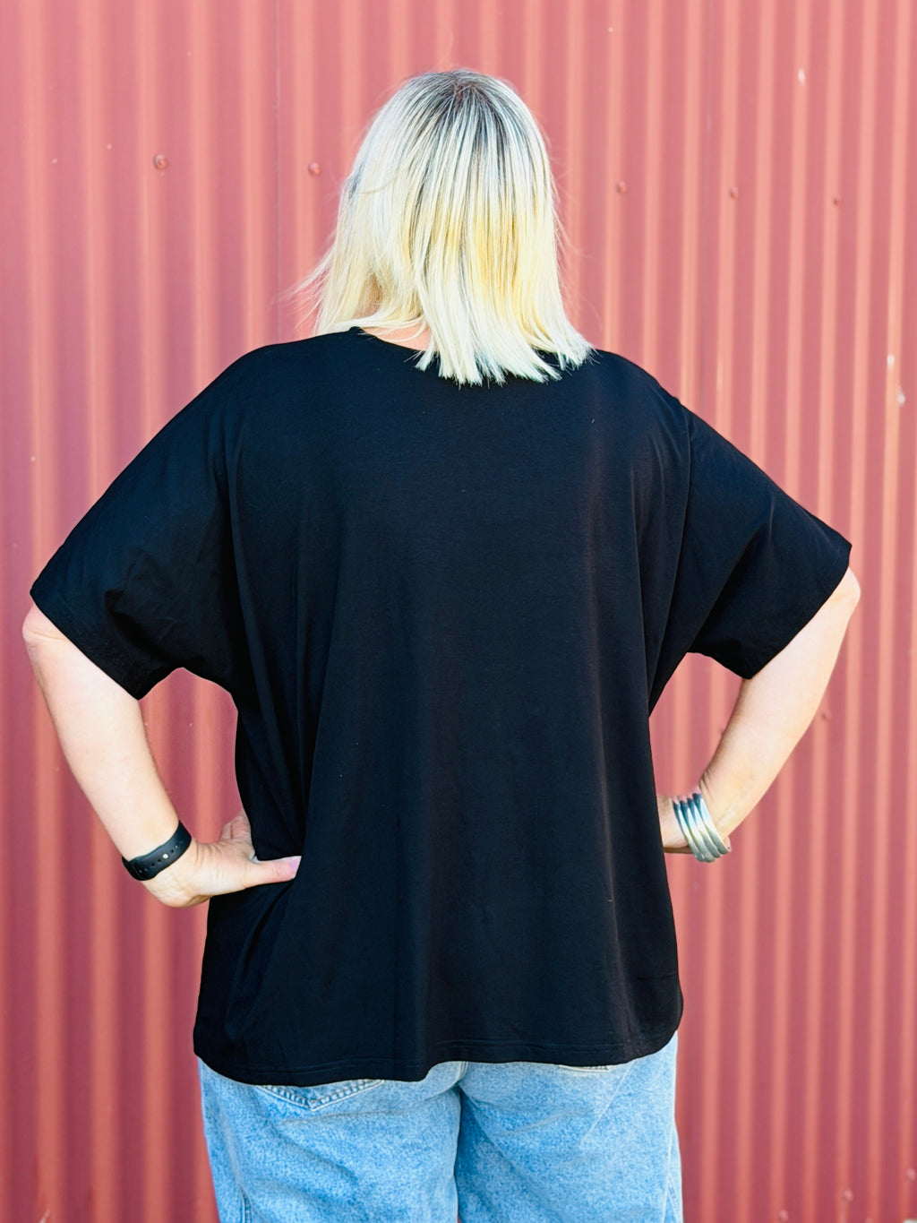 Applique - Baggie Tee
