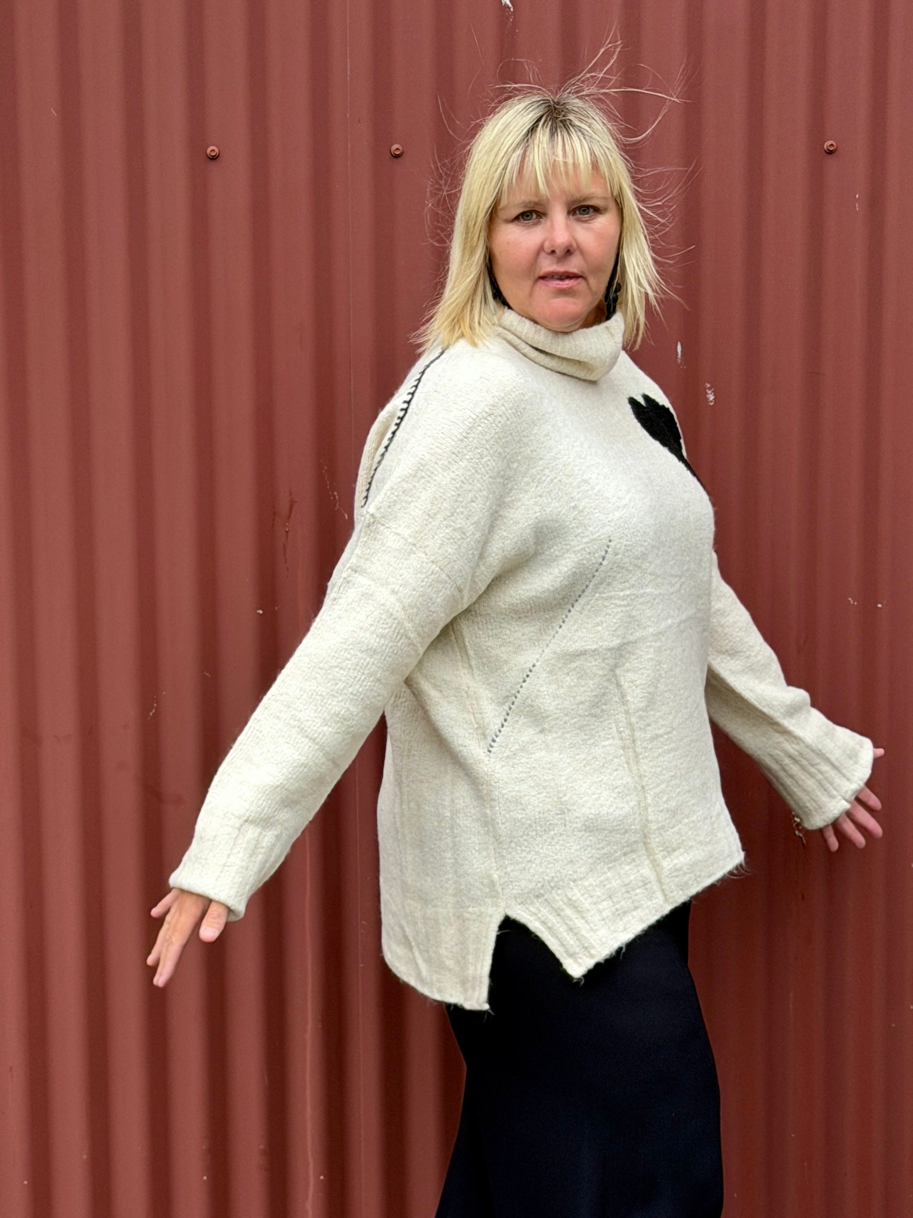 Queen of Hearts Sweater