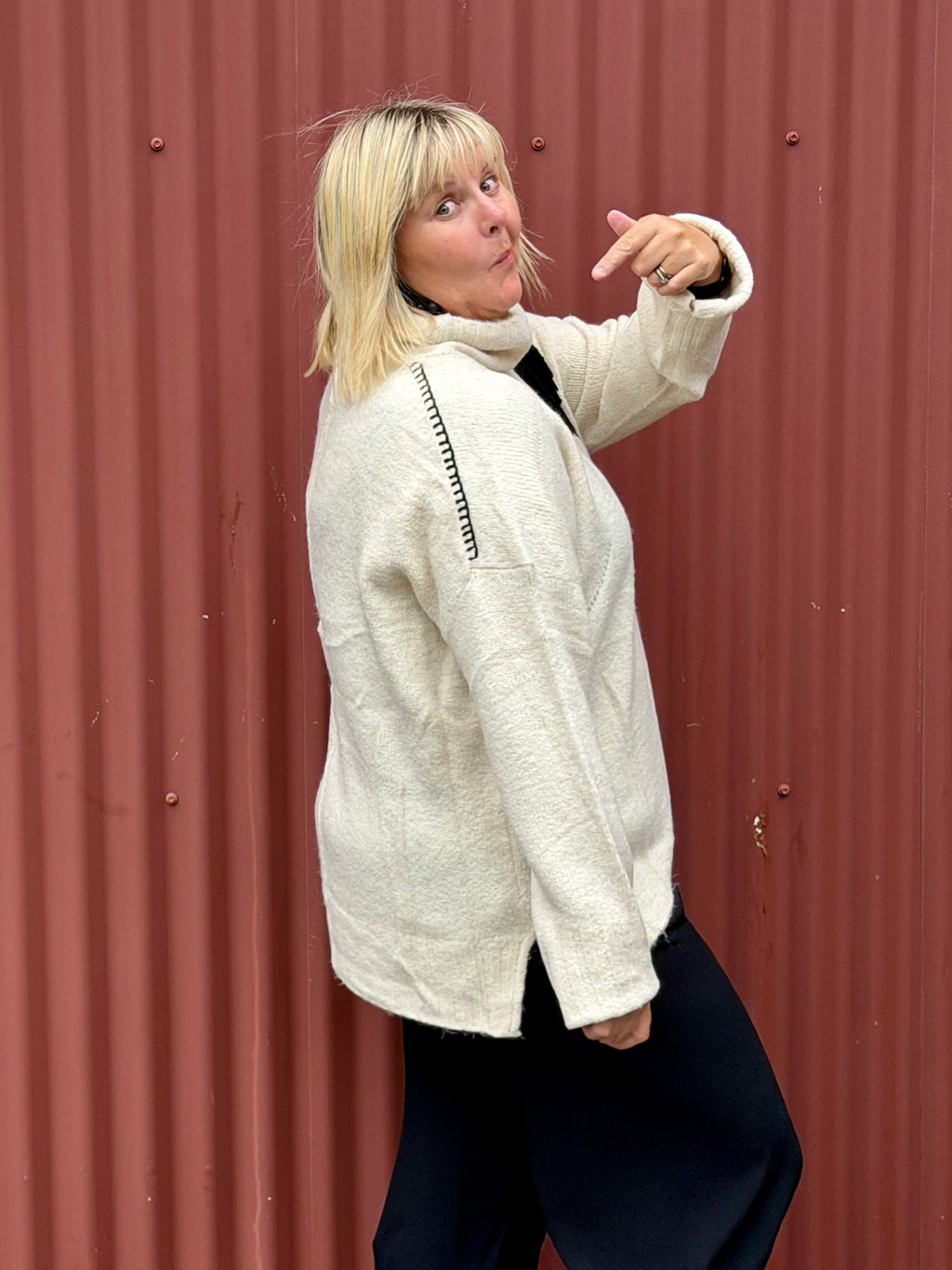 Queen of Hearts Sweater