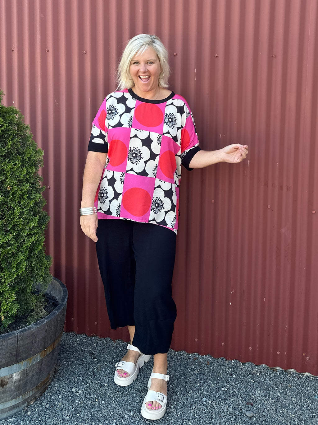 Relaxed Tee -Showoff