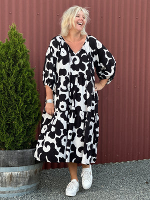 Jacinta Dress -Black and White