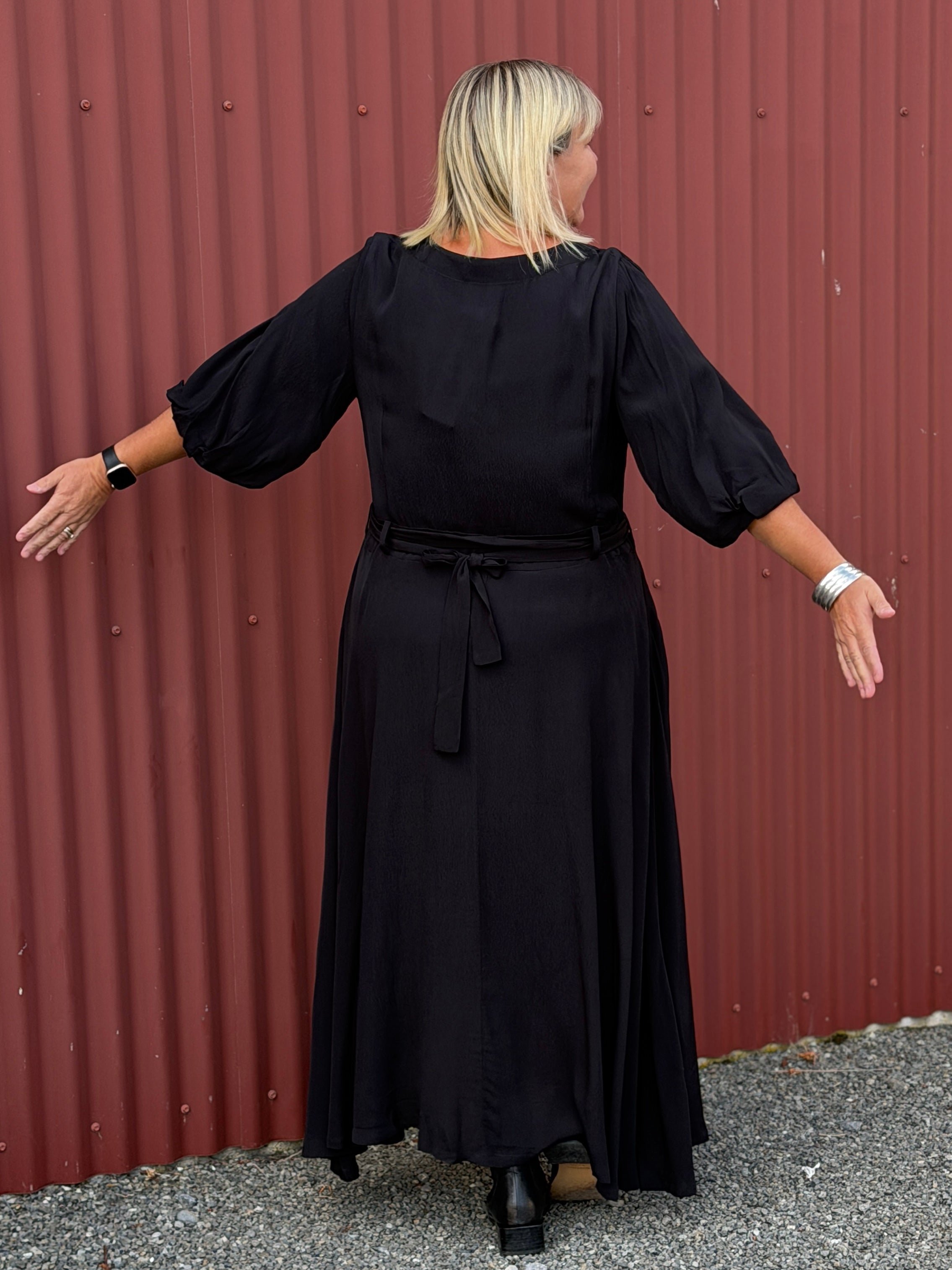 Silhouette Maxi Dress