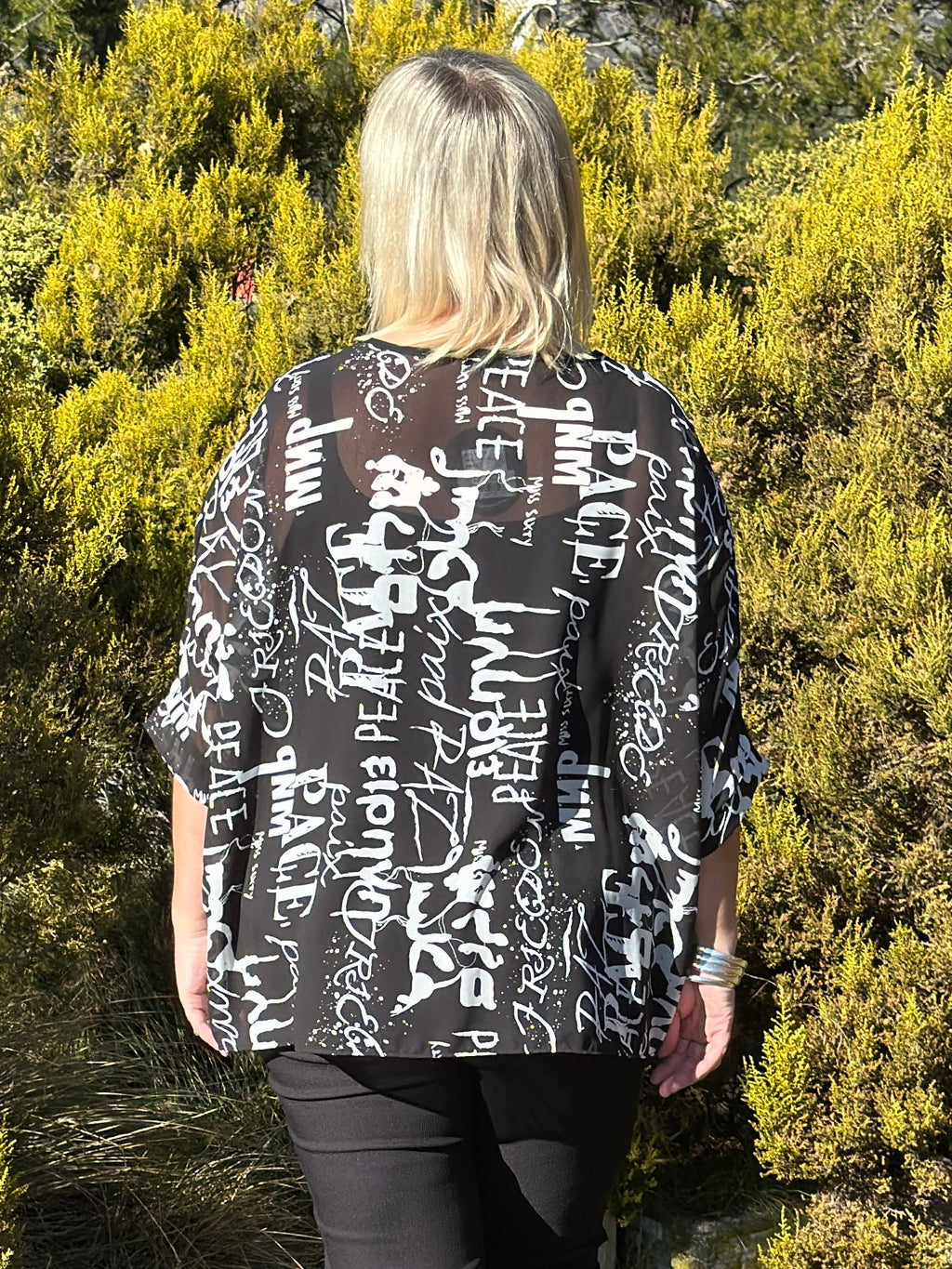 Sierra Top -Black and white