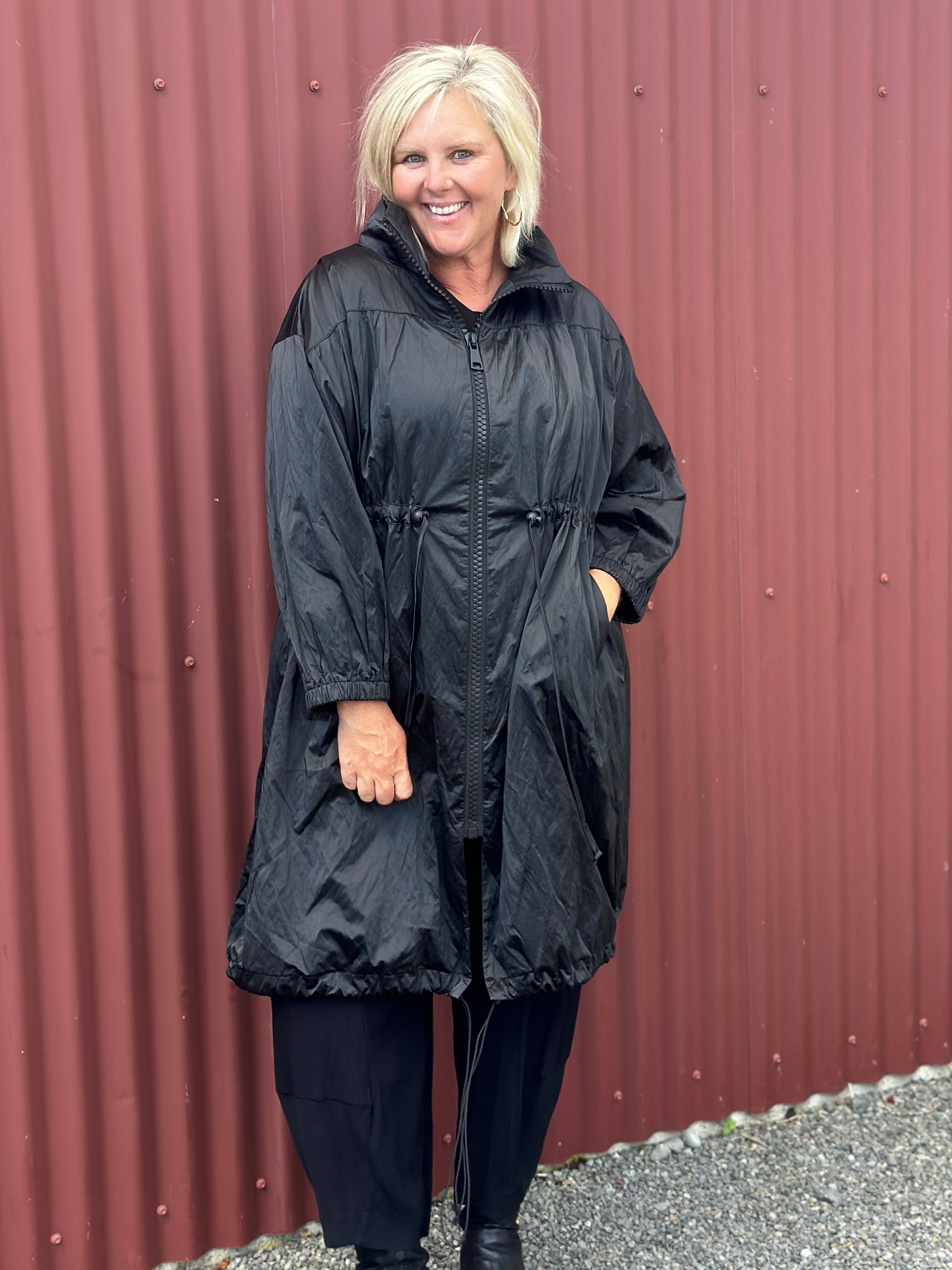 East Parker Jet Black