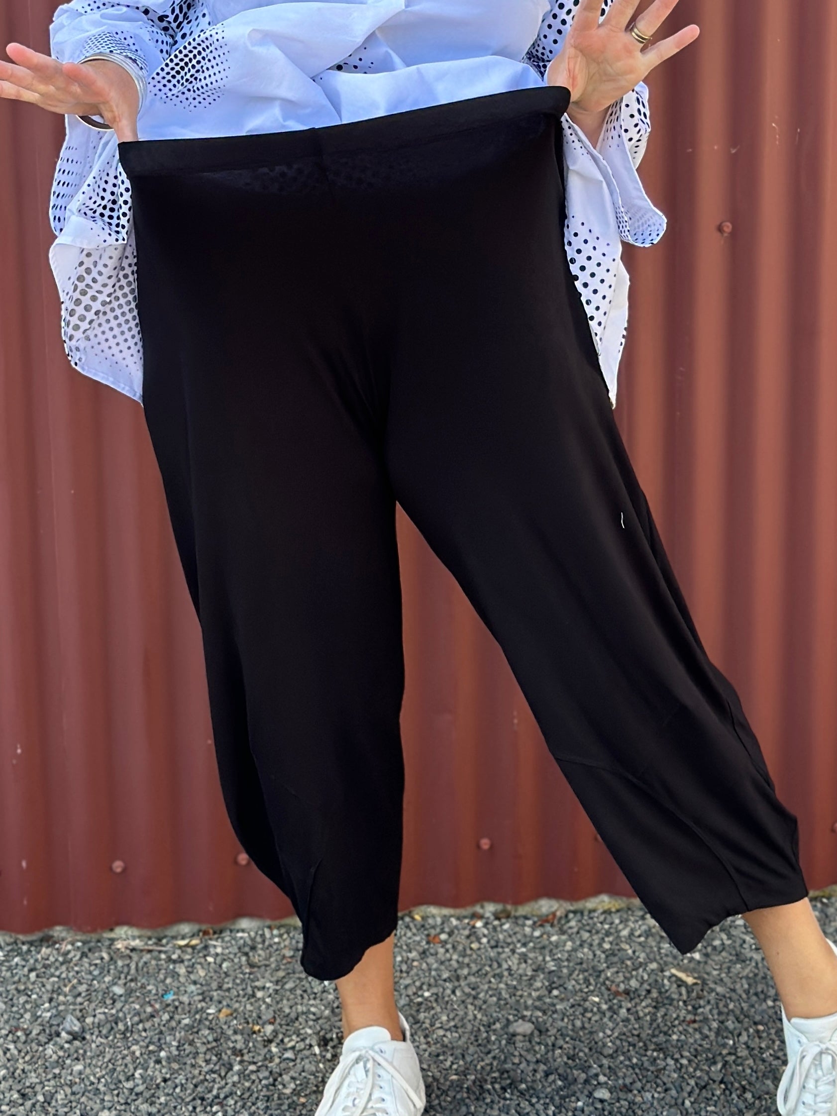 SuperNova Tuck Pants _Black