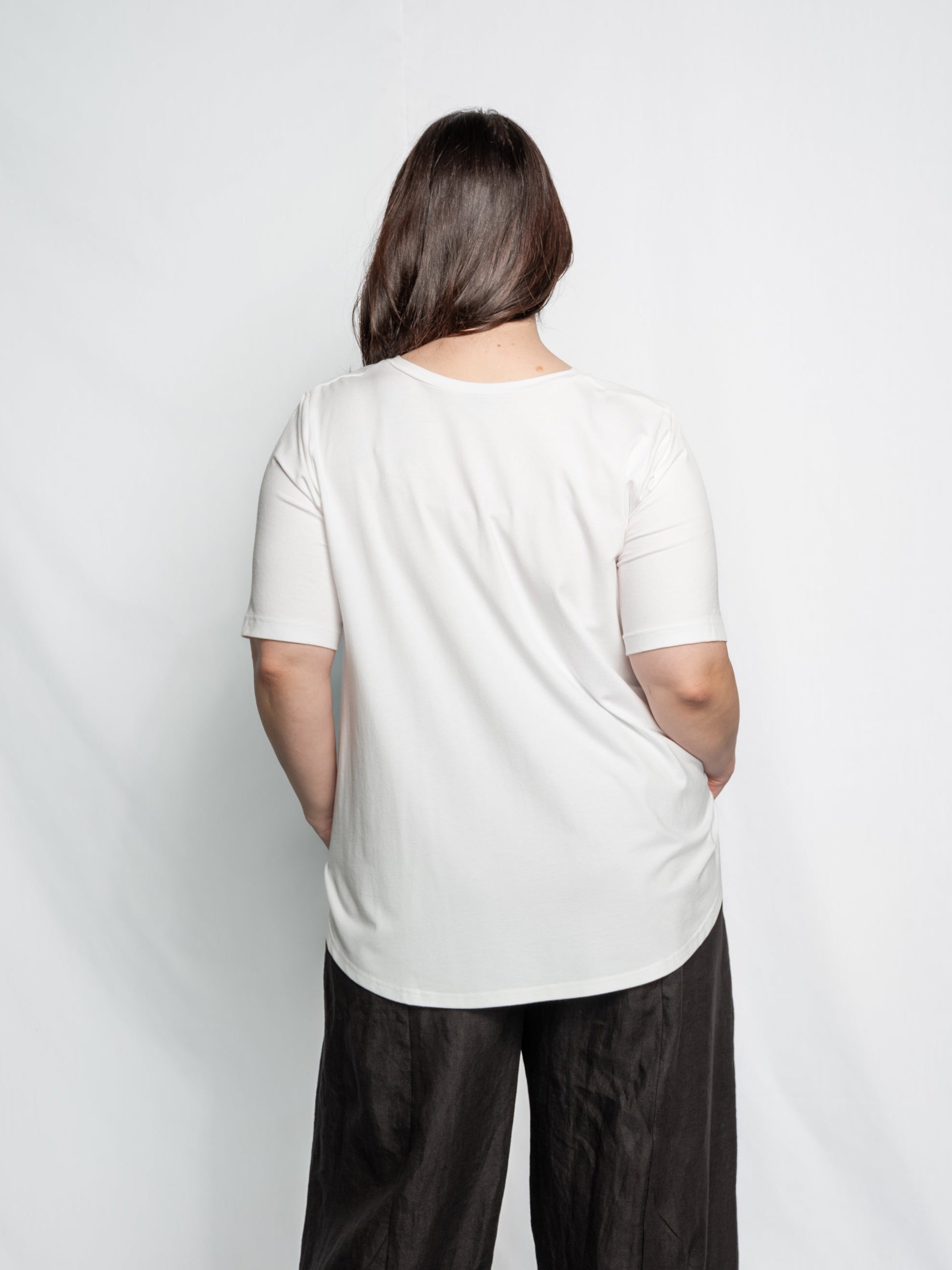 The Lilly Luxe Top has an exclusive print , Lilly with a feature stripe. Its is fitted near the top and then flares out at the bottom. 100% viscose By Cashews Proudly made in NZ
