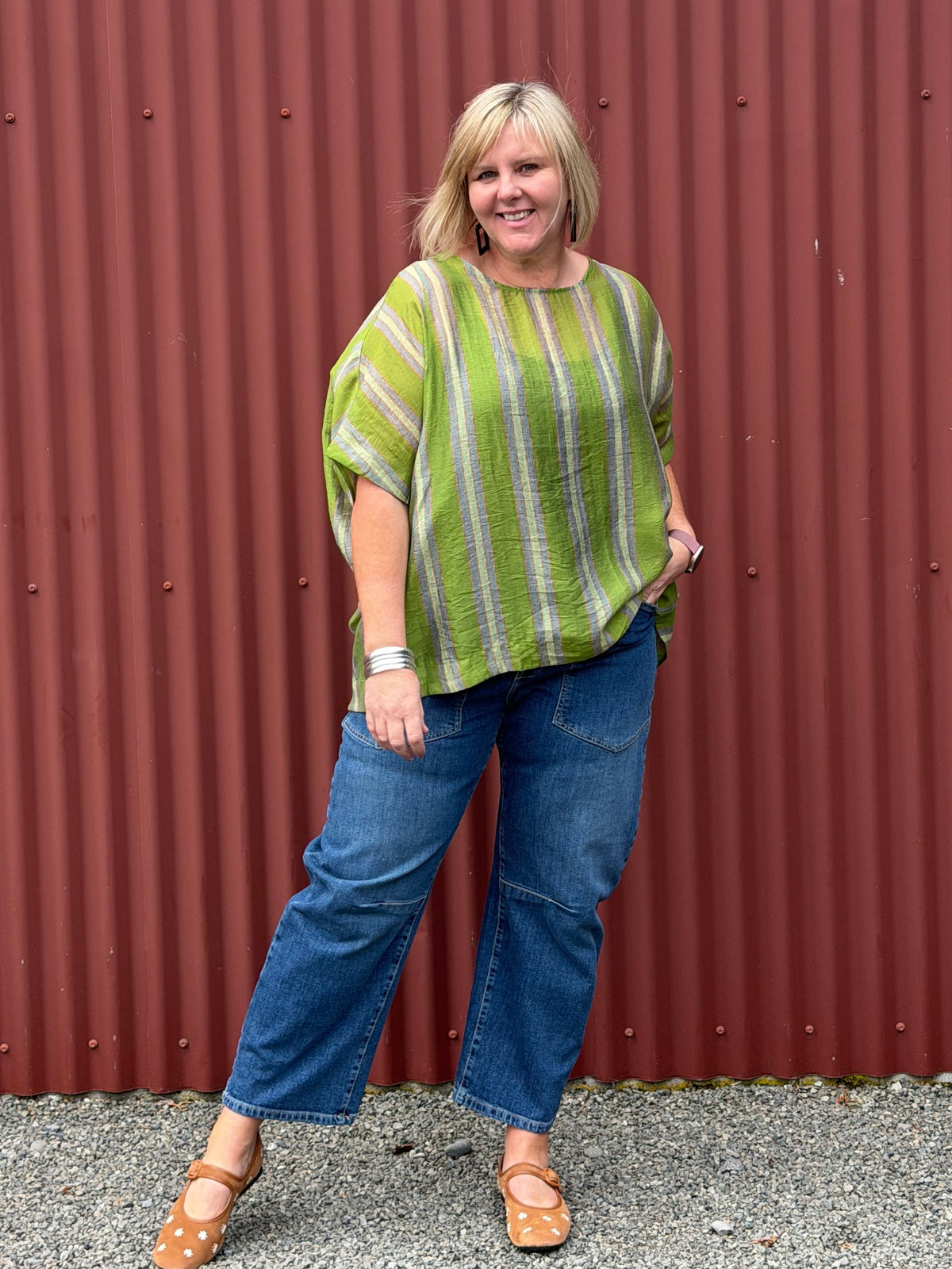 Relaxed and modern with soft sculptural shaping through the body. Featuring an easy oversized fit, clean wide sleeves, curved seam detailing, and subtle back shaping that creates beautiful drape when worn. An effortless everyday piece with understated edge and comfort.