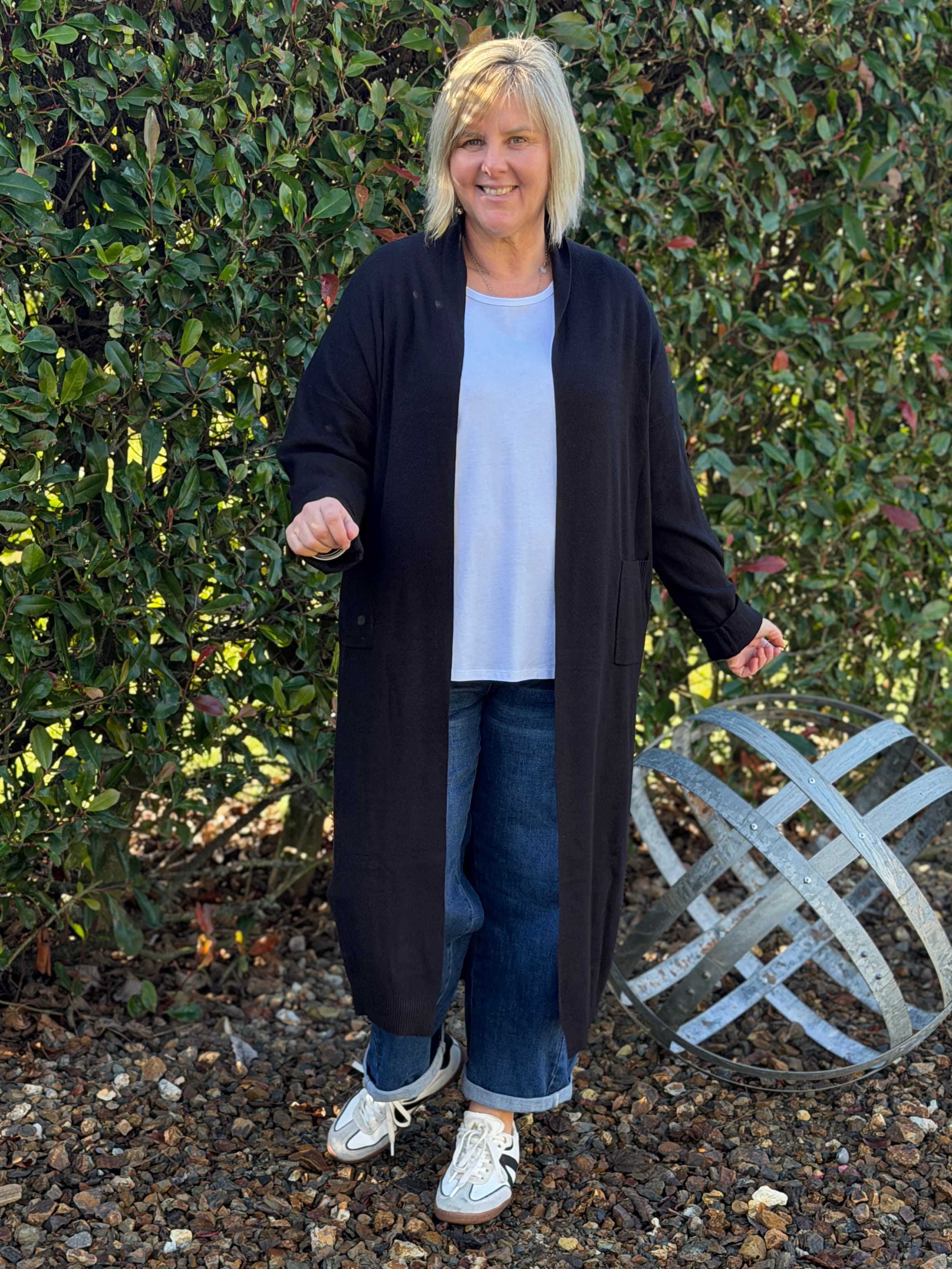 Maxine Cardi - Black