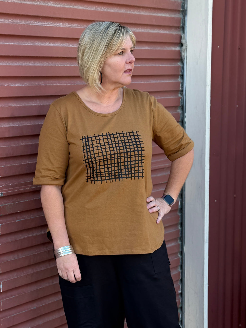 Walnut Gauze Tee -Curved Hem