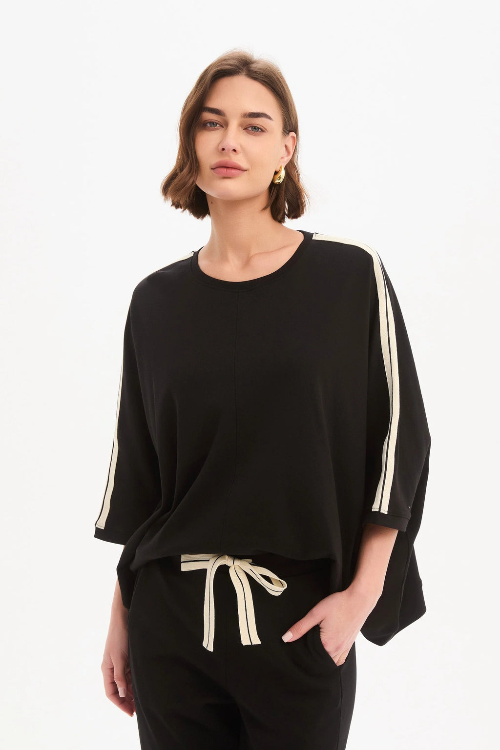 Tirelli Oversized 3/4 Stripe sleeve Tee - Black