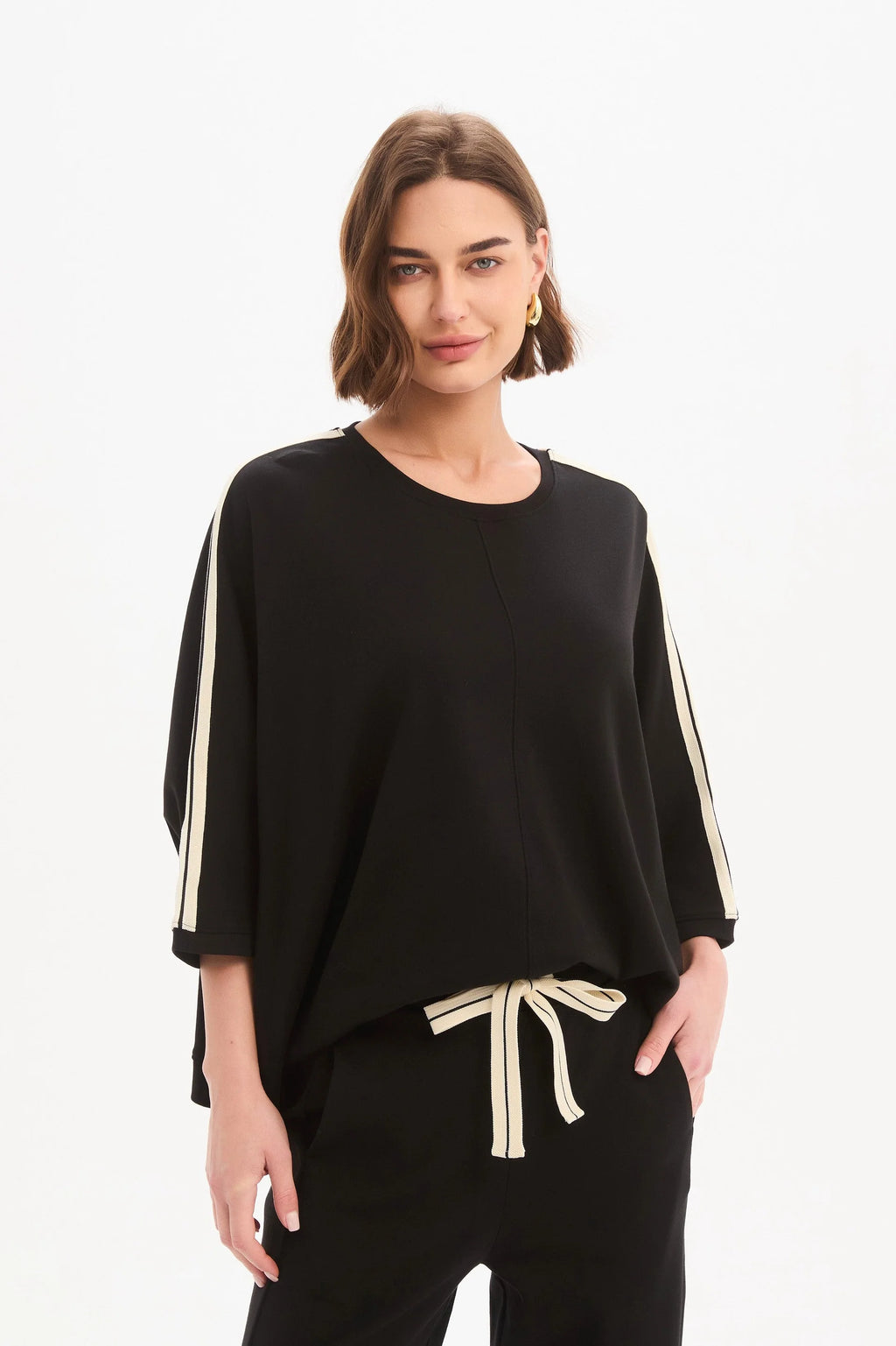 Tirelli Oversized 3/4 Stripe sleeve Tee - Black