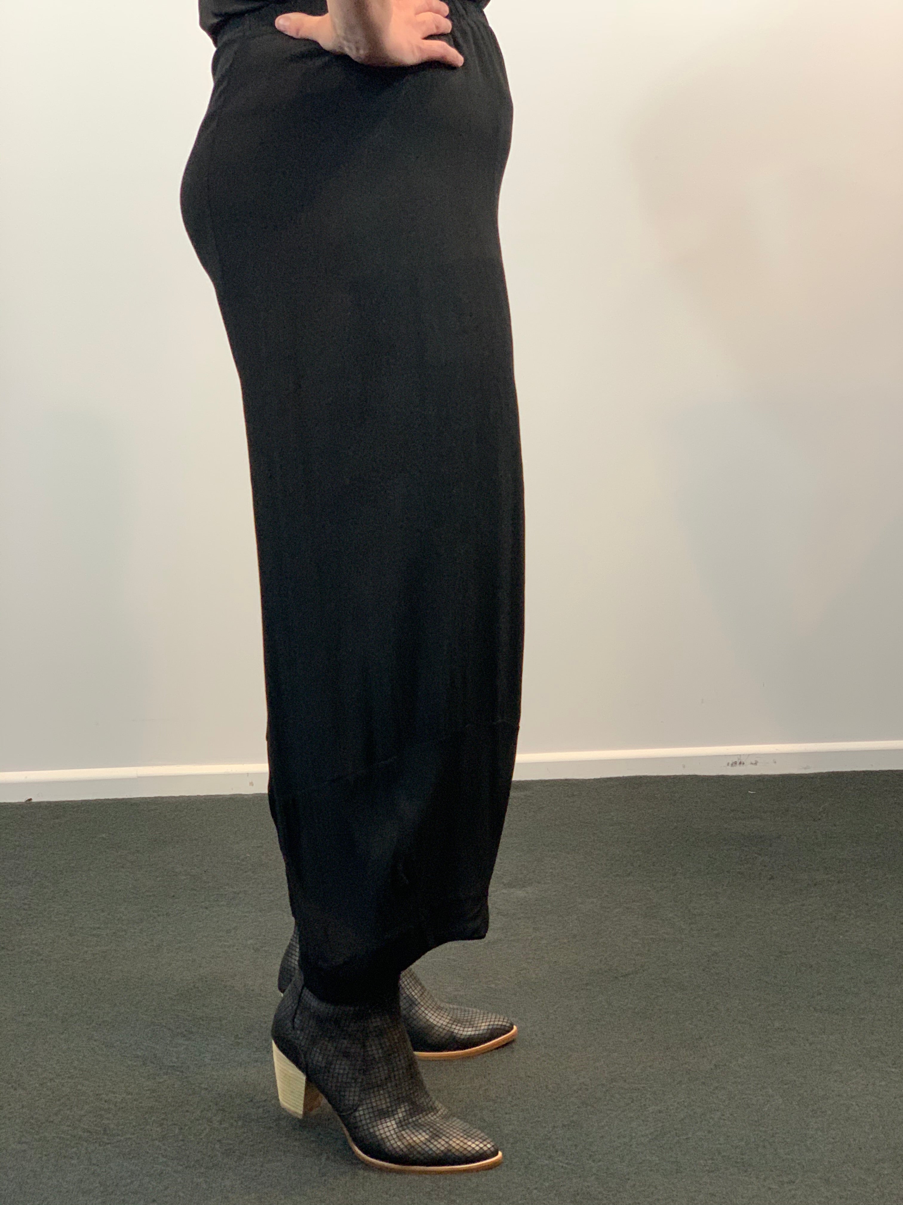 Pouch Pants - Black