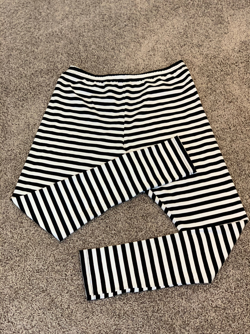 .Black and white striped leggings - Long