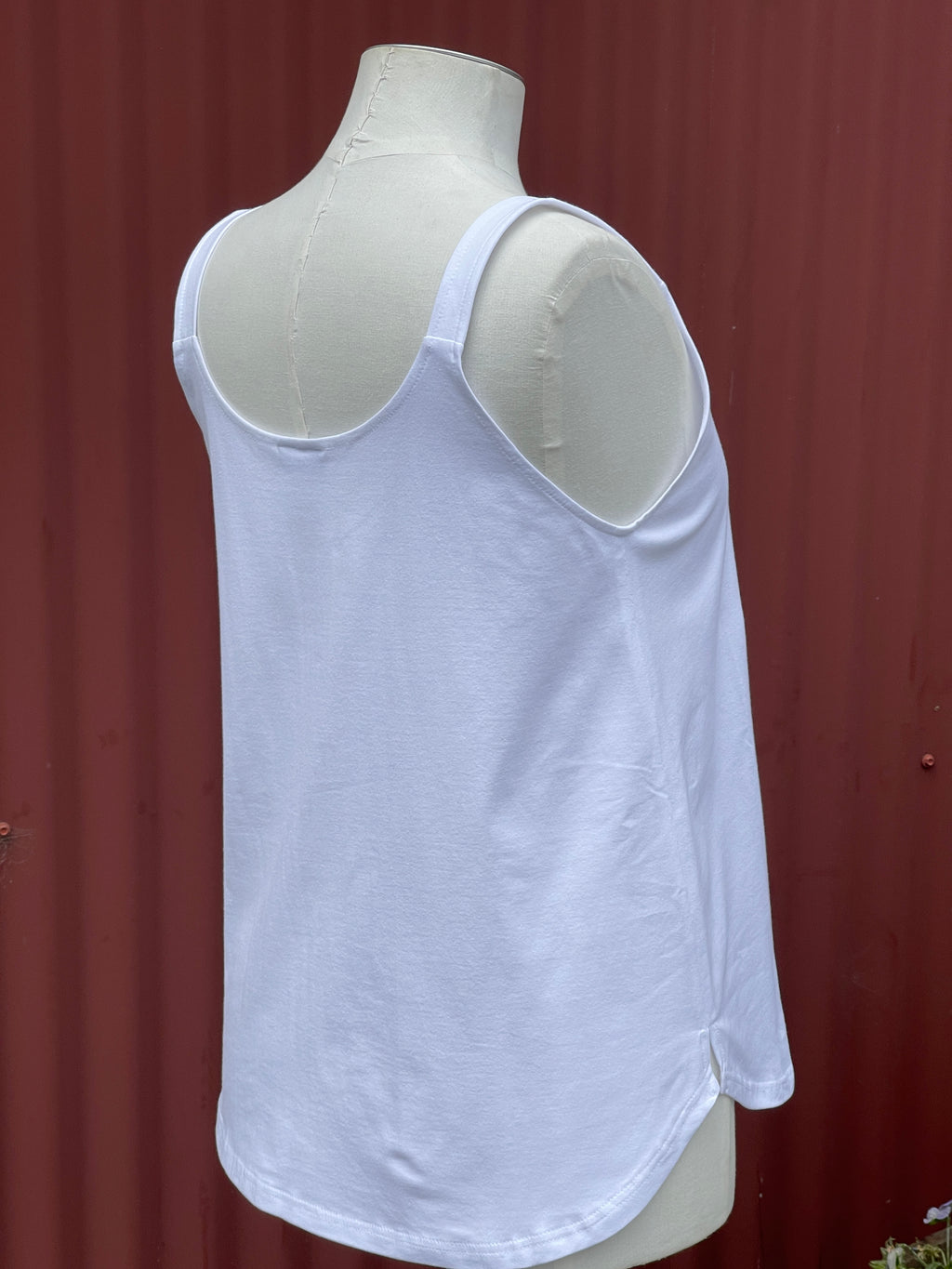 Curved Hem Singlet -White